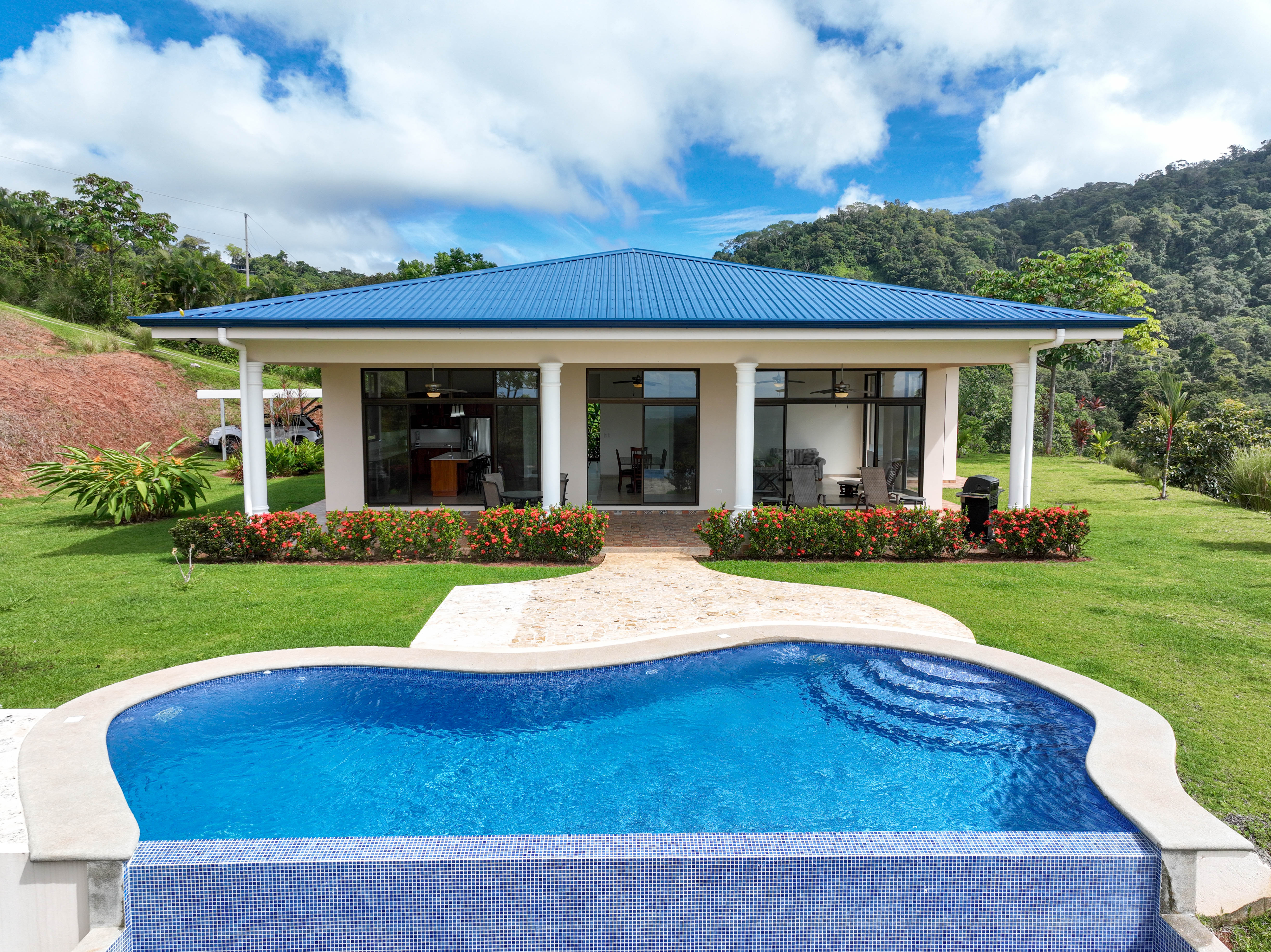 2 bed Single Family Homes For Sale in Dominical, Puntarenas - thumb 27