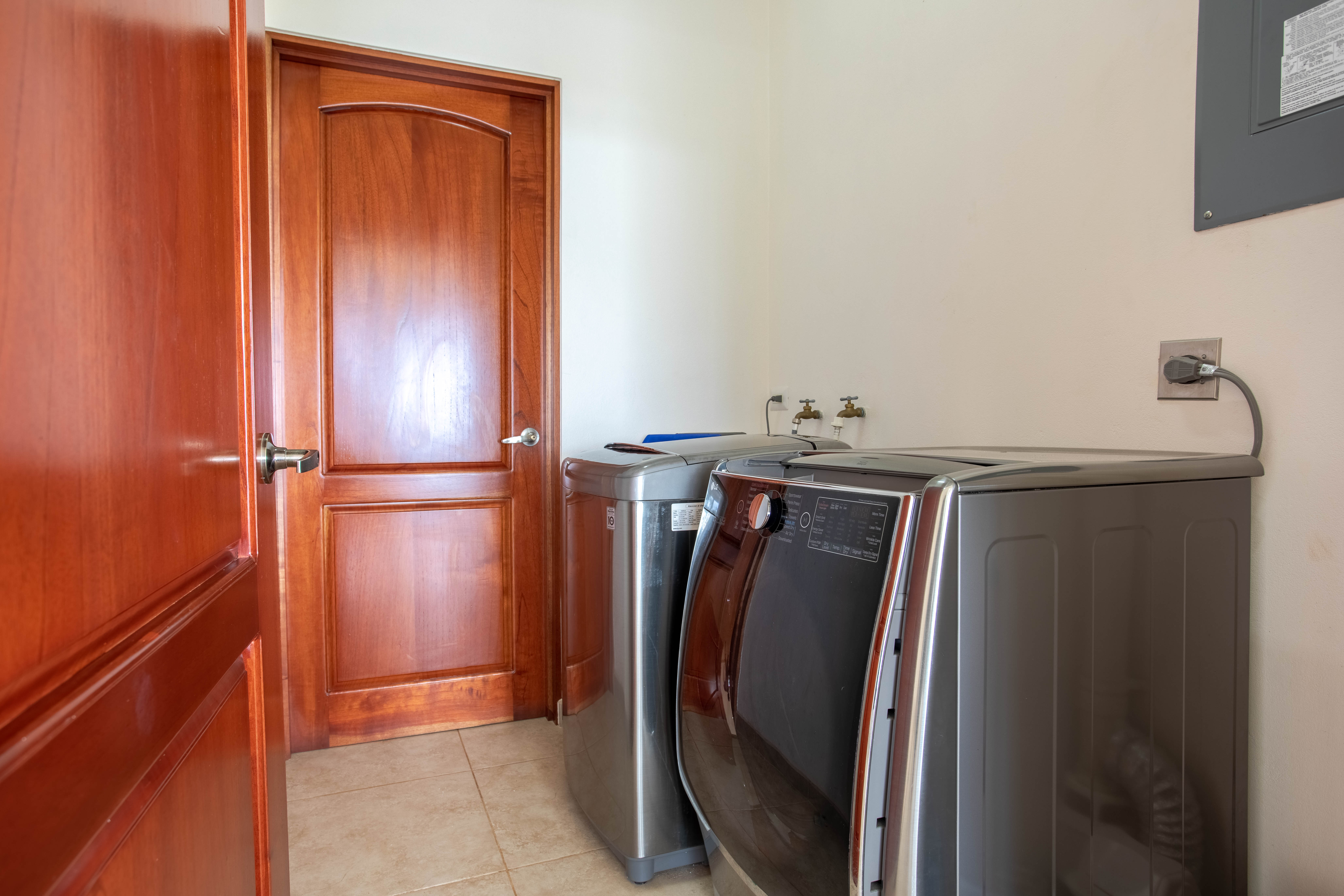 2 bed Single Family Homes For Sale in Dominical, Puntarenas - thumb 19