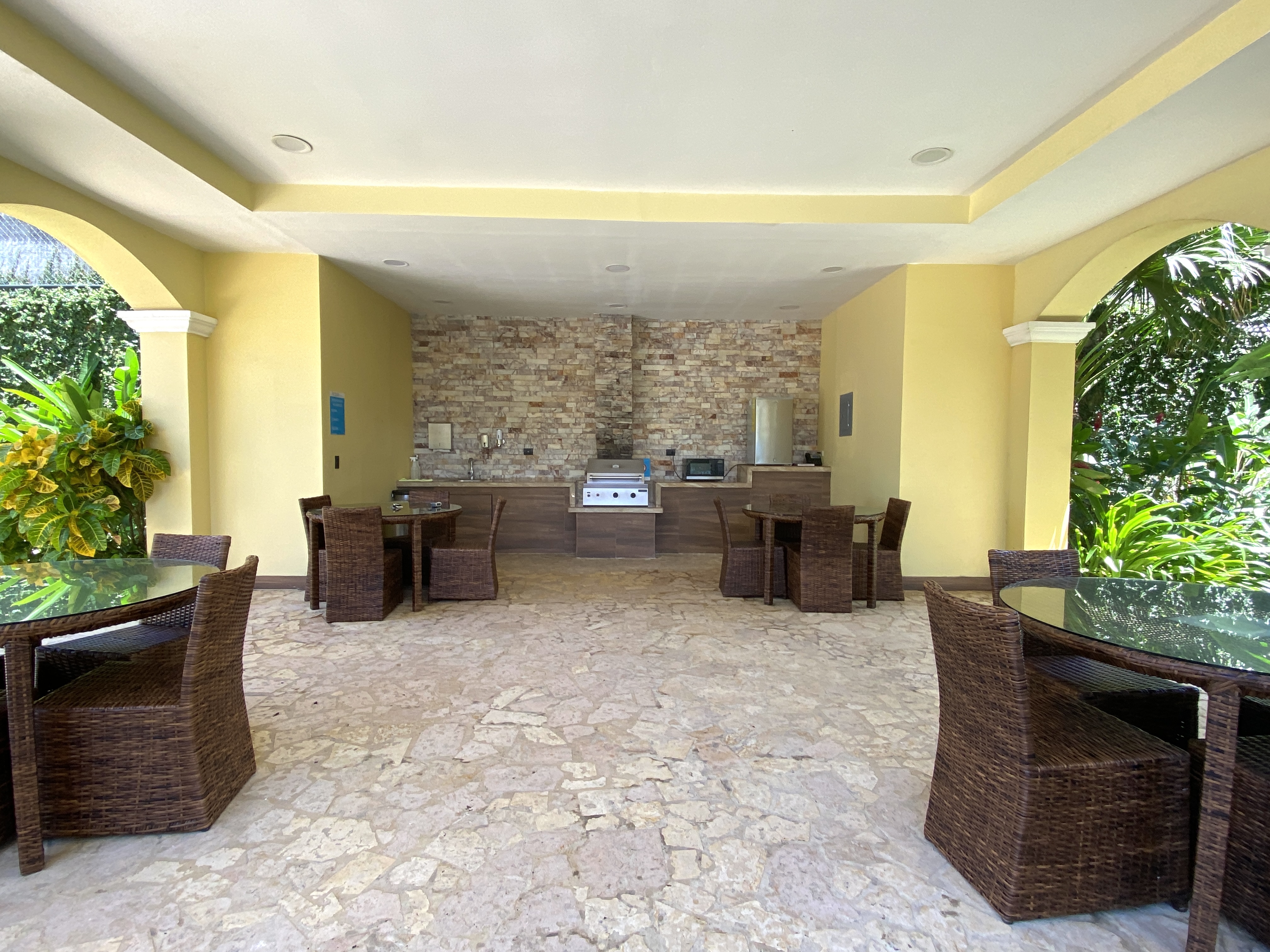 2 bed Condo For Sale in Jaco, Puntarenas - thumb 2