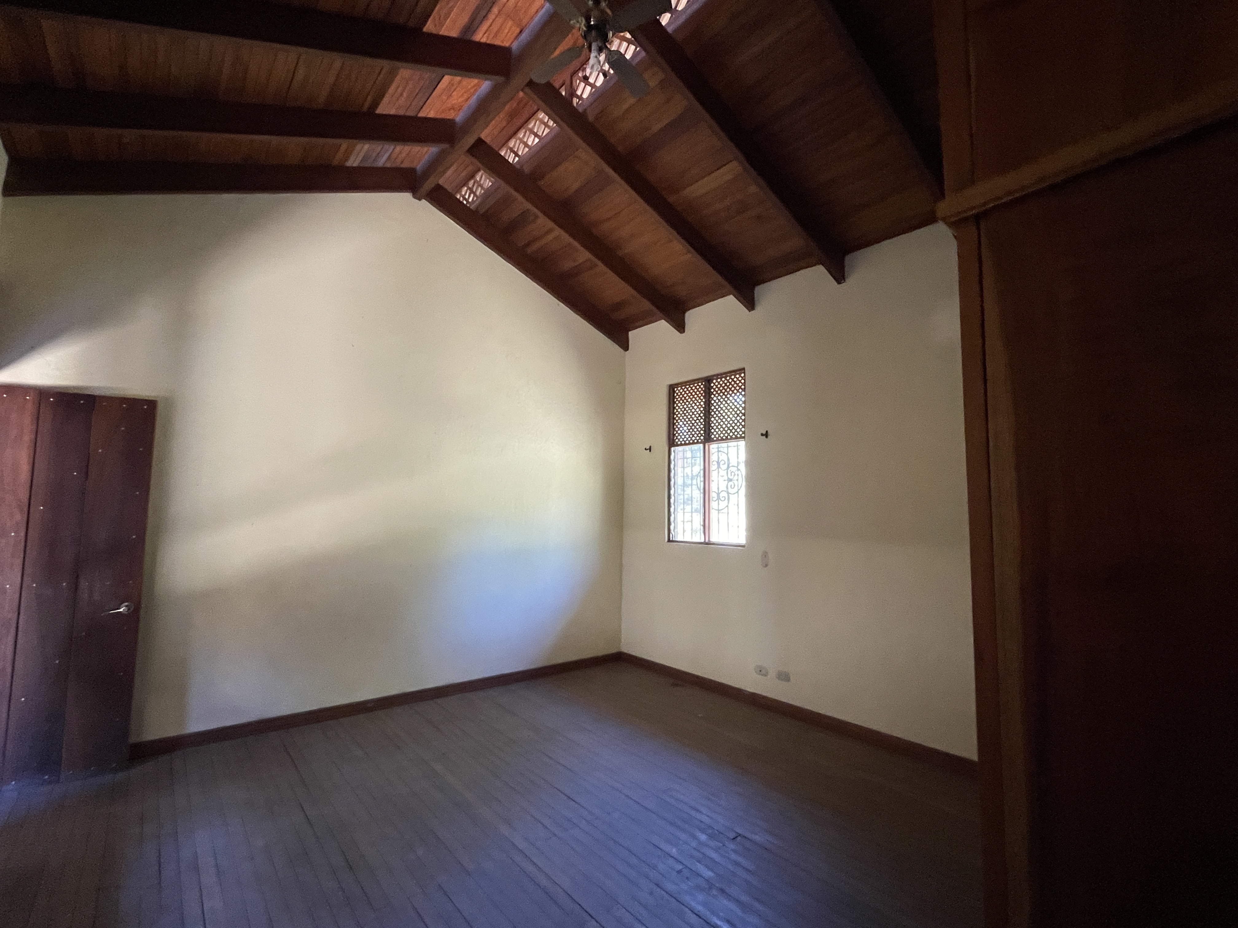 4 bed Single Family Homes For Sale in Atenas, Alajuela - thumb 5