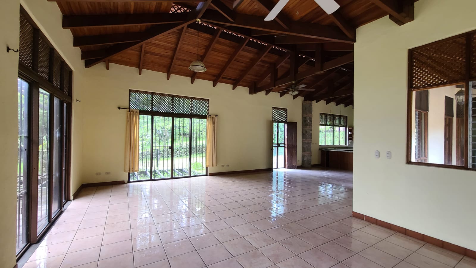 4 bed Single Family Homes For Sale in Atenas, Alajuela - thumb 11
