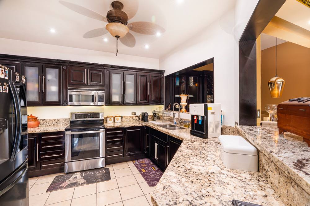 6 bed Single Family Homes For Sale in Ocotal, Guanacaste - thumb 6