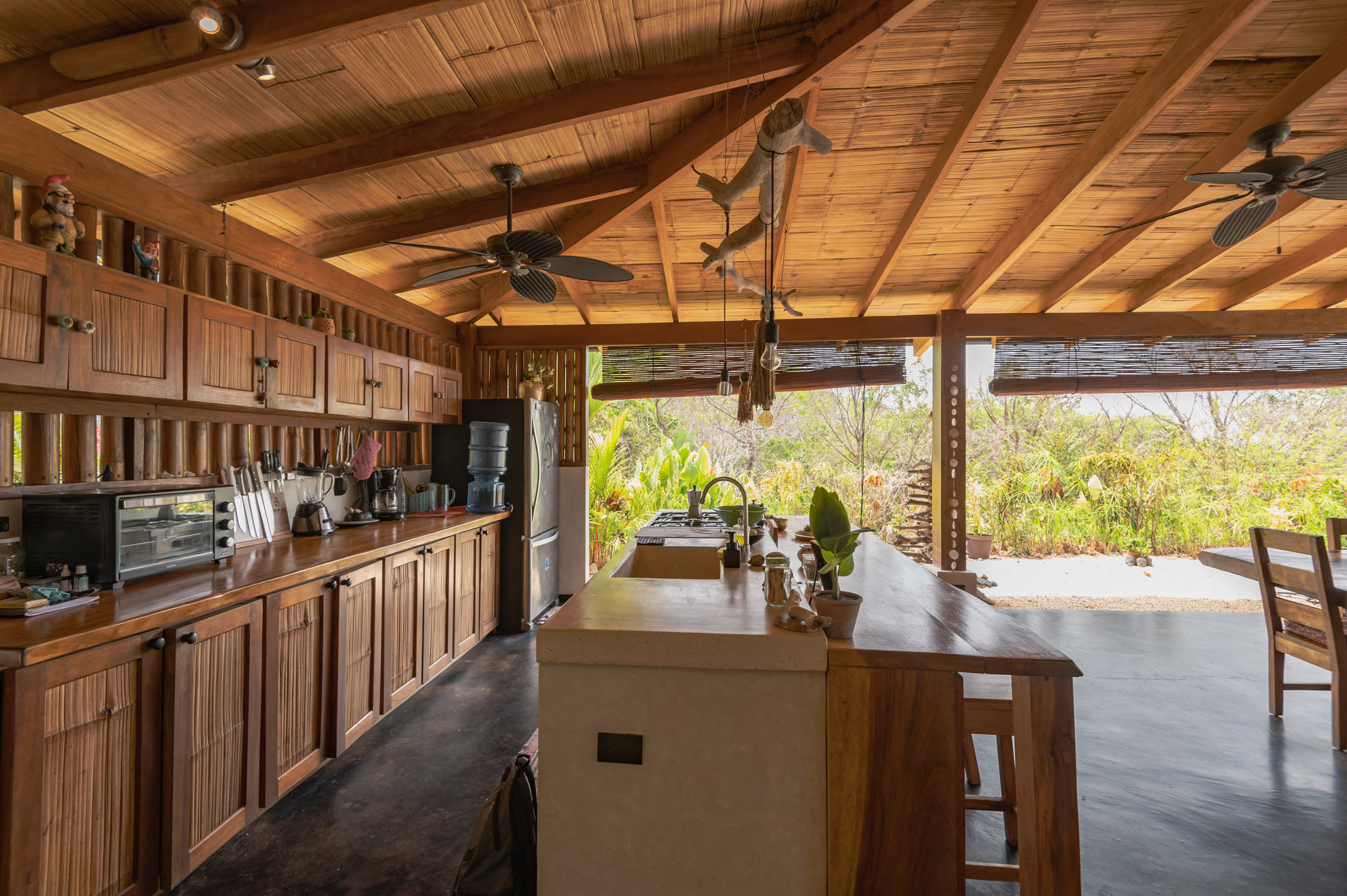 12 bed Single Family Homes For Sale in Santa Teresa, Puntarenas - thumb 26