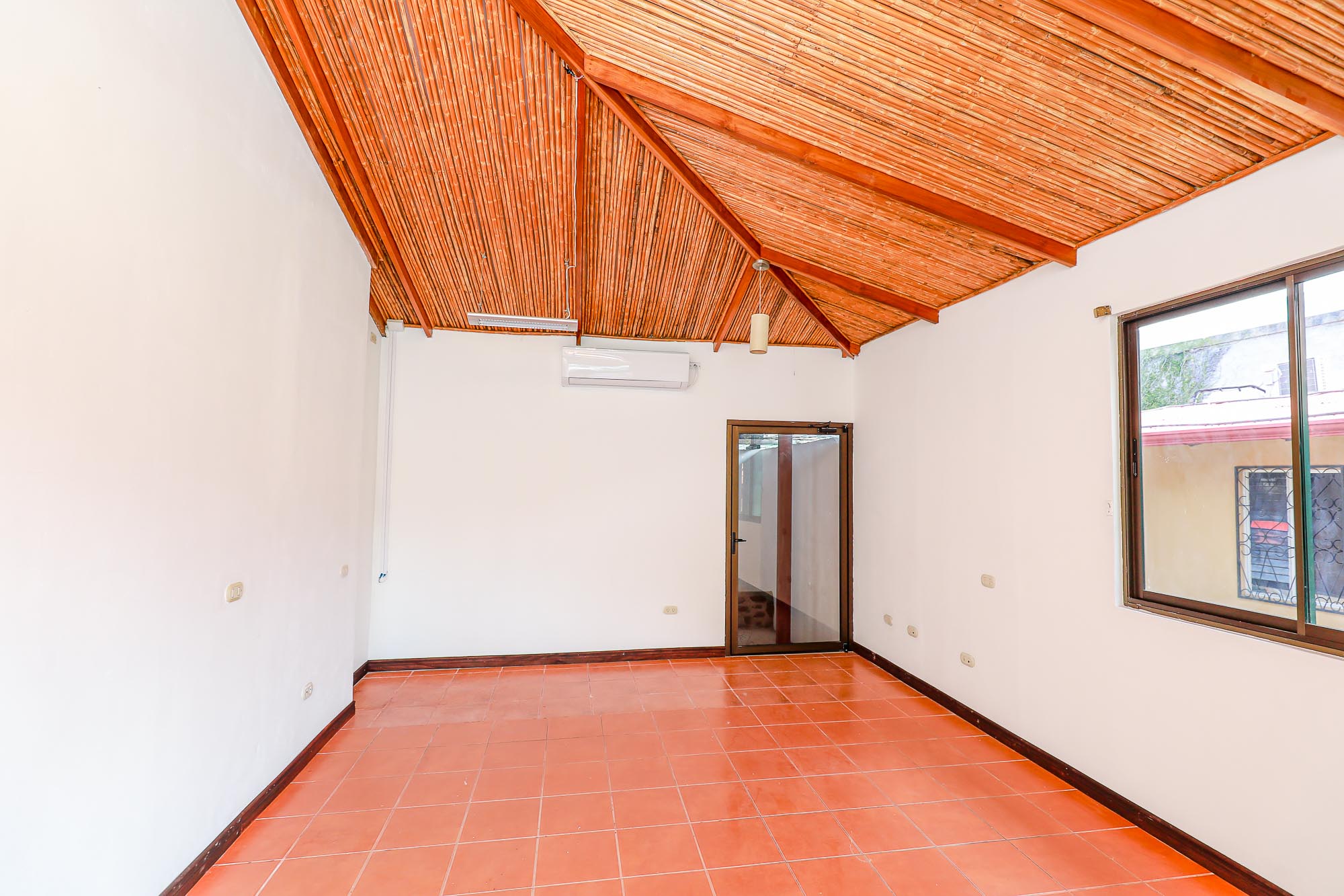 2 bed Commercial For Sale in Quepos, Puntarenas - thumb 6