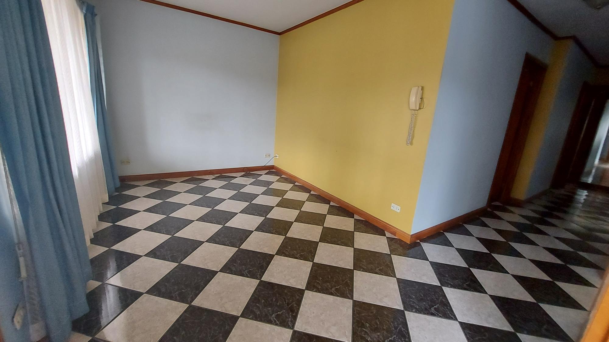 3 bed Single Family Homes For Sale in Curridabat, San Jose - thumb 6