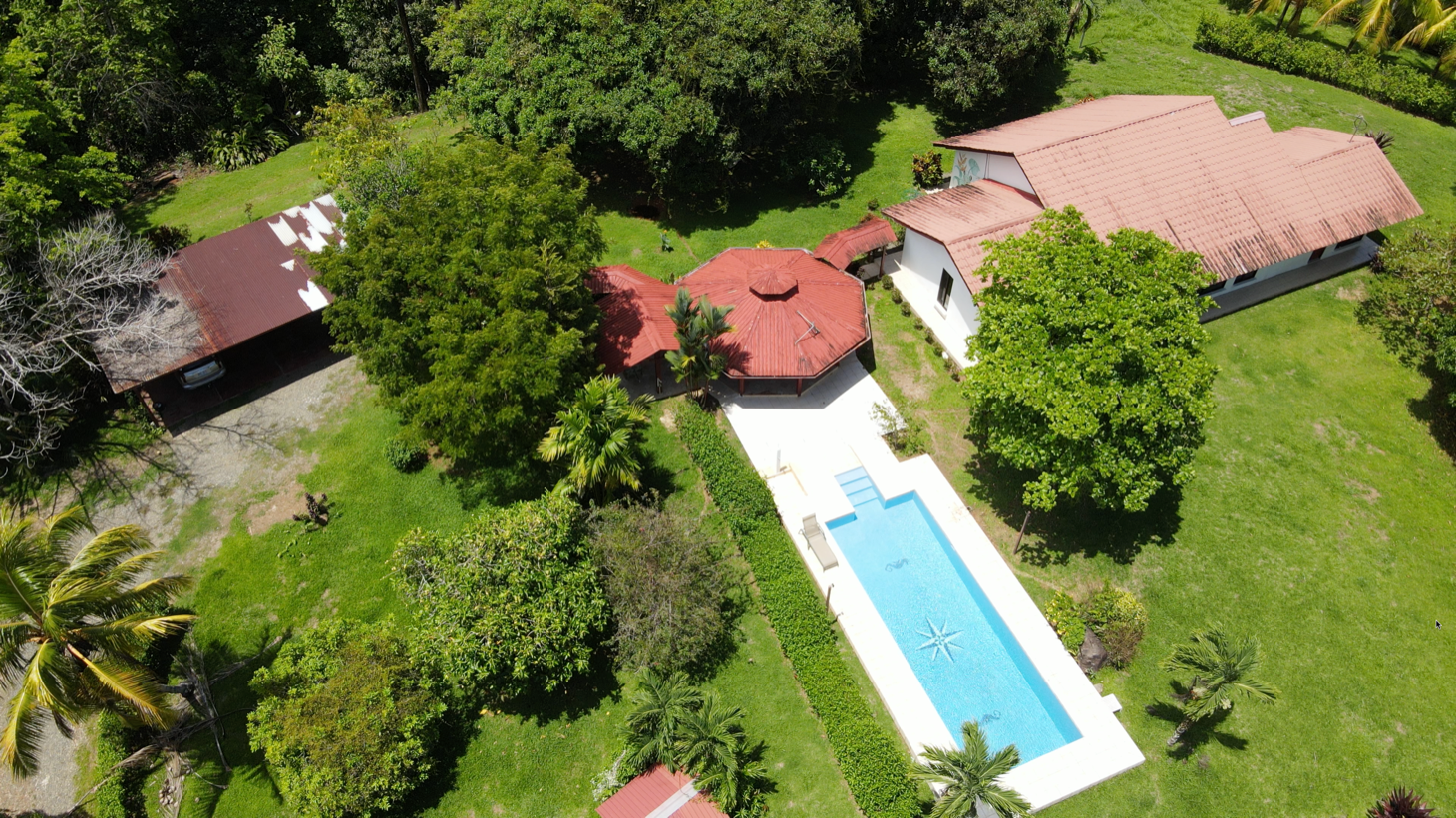 4 bed Single Family Homes For Sale in Ojochal, Puntarenas - thumb 3