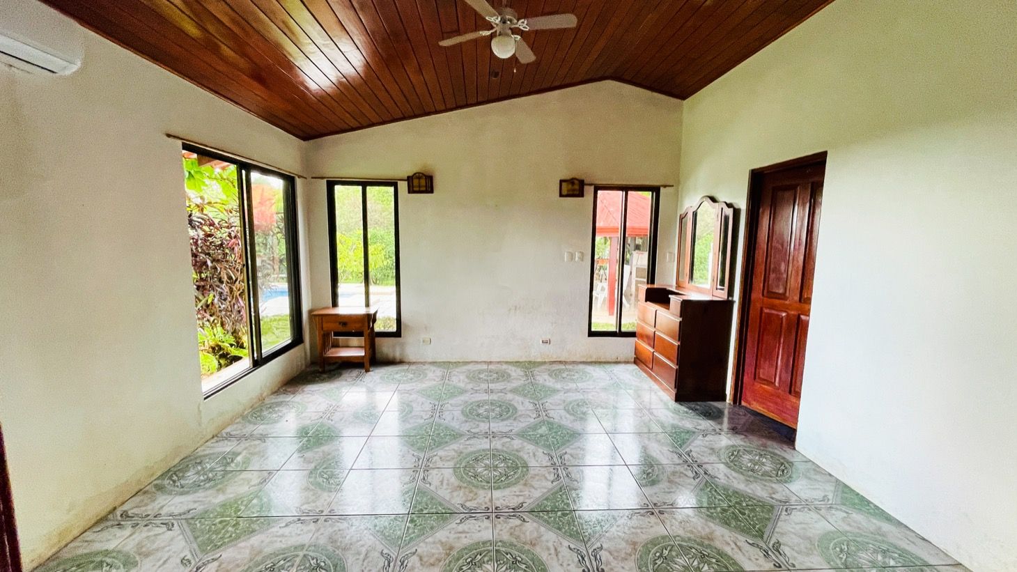 4 bed Single Family Homes For Sale in Ojochal, Puntarenas - thumb 22