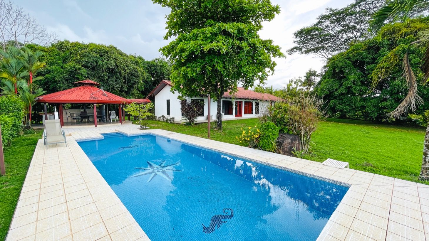 4 bed Single Family Homes For Sale in Ojochal, Puntarenas - thumb 1