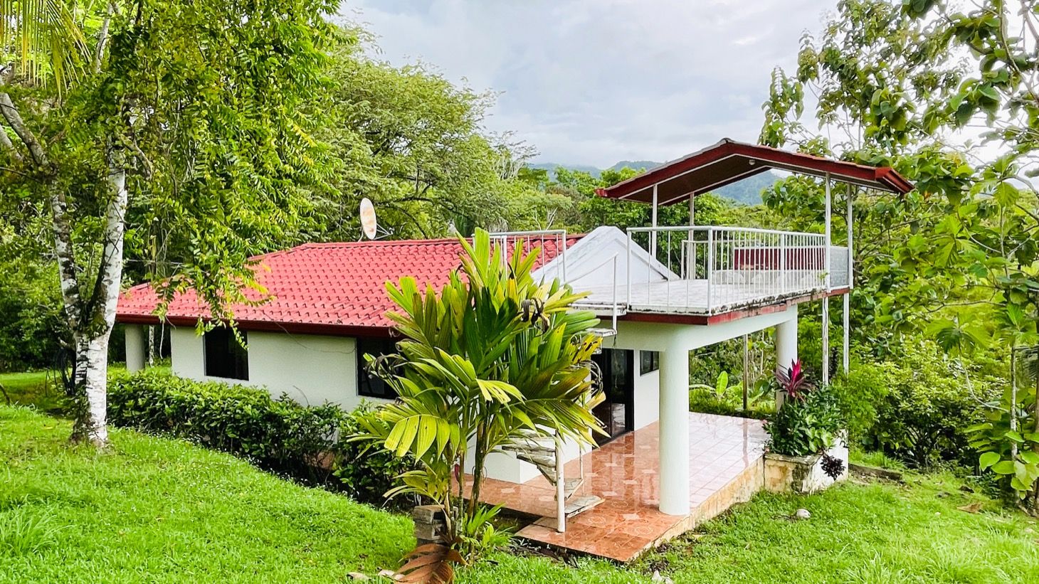 4 bed Single Family Homes For Sale in Ojochal, Puntarenas - thumb 5