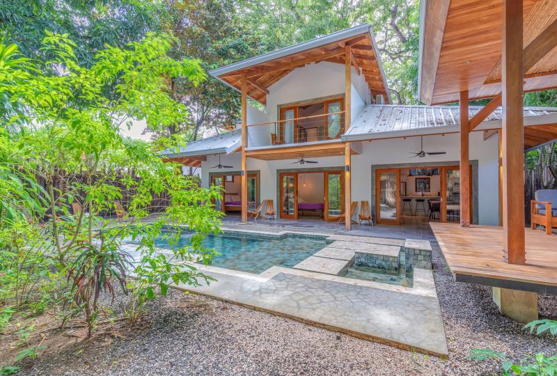 4 bed Single Family Homes For Rent in Nosara, Guanacaste - thumb 1