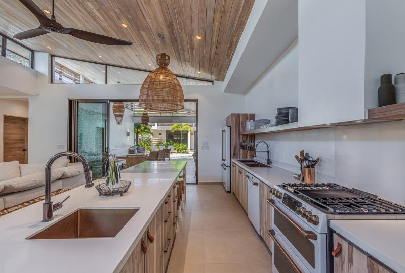 6 bed Single Family Homes For Rent in Nosara, Guanacaste - thumb 12