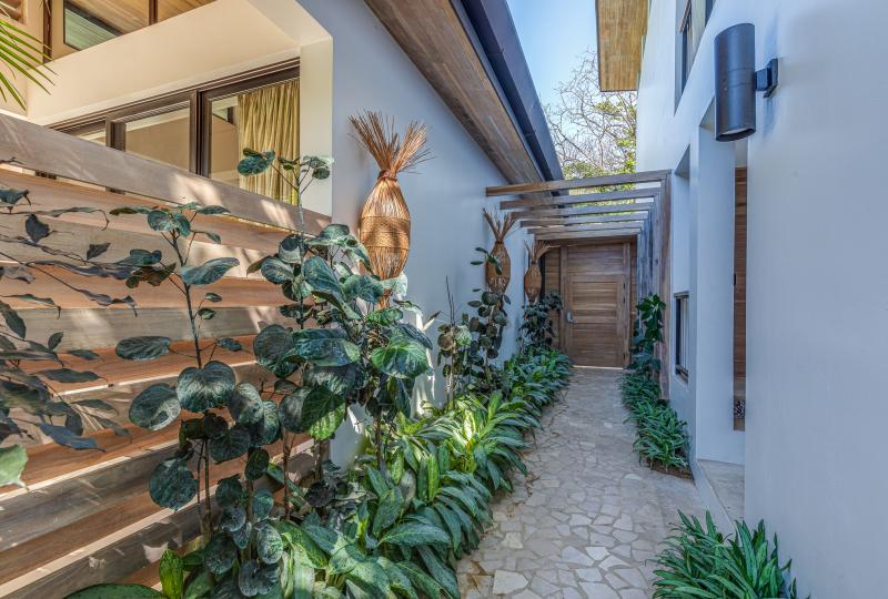 6 bed Single Family Homes For Rent in Nosara, Guanacaste - thumb 27