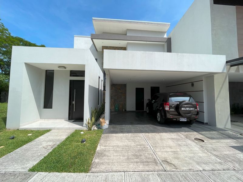 3 bed Single Family Homes For Sale in Pozos, San Jose - 1