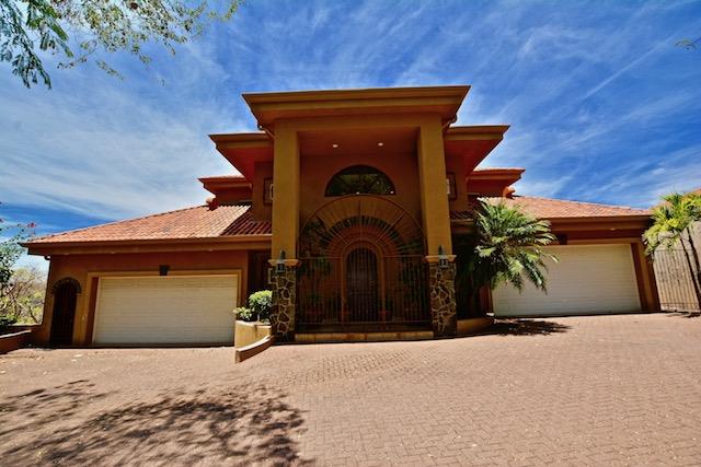 5 bed Single Family Homes For Sale in Playa Panama, Guanacaste - thumb 25