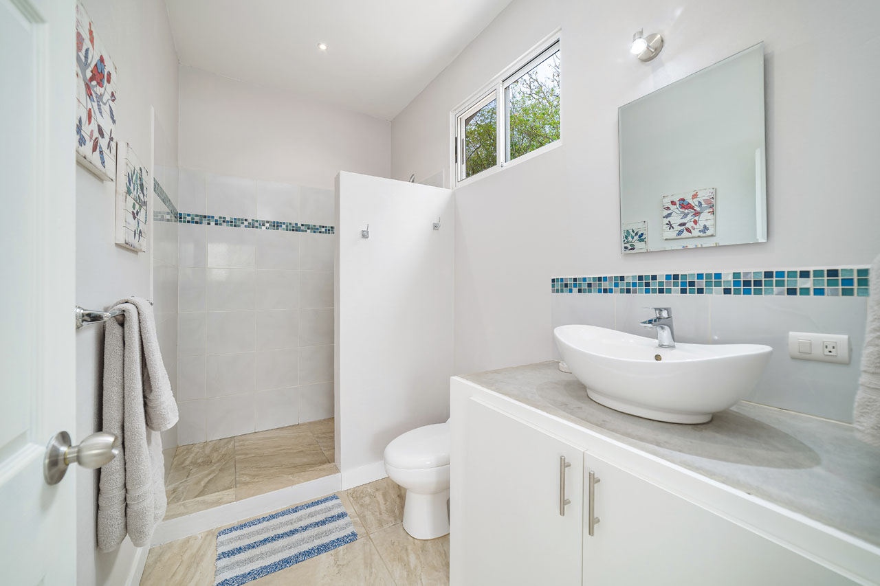 6 bed Single Family Homes For Sale in Tamarindo, Guanacaste - thumb 23