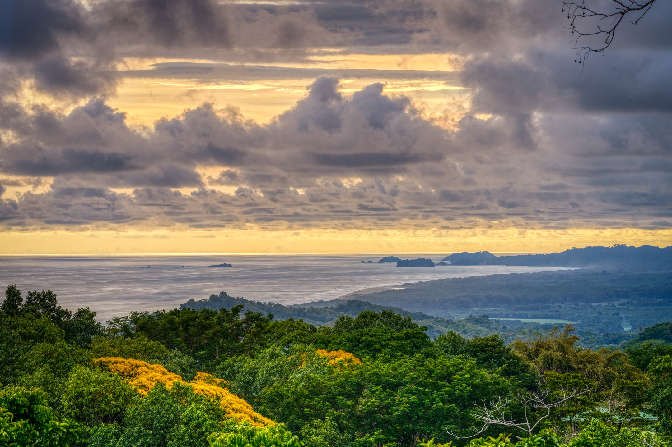 3 bed Single Family Homes For Rent in Dominical, Puntarenas - thumb 6