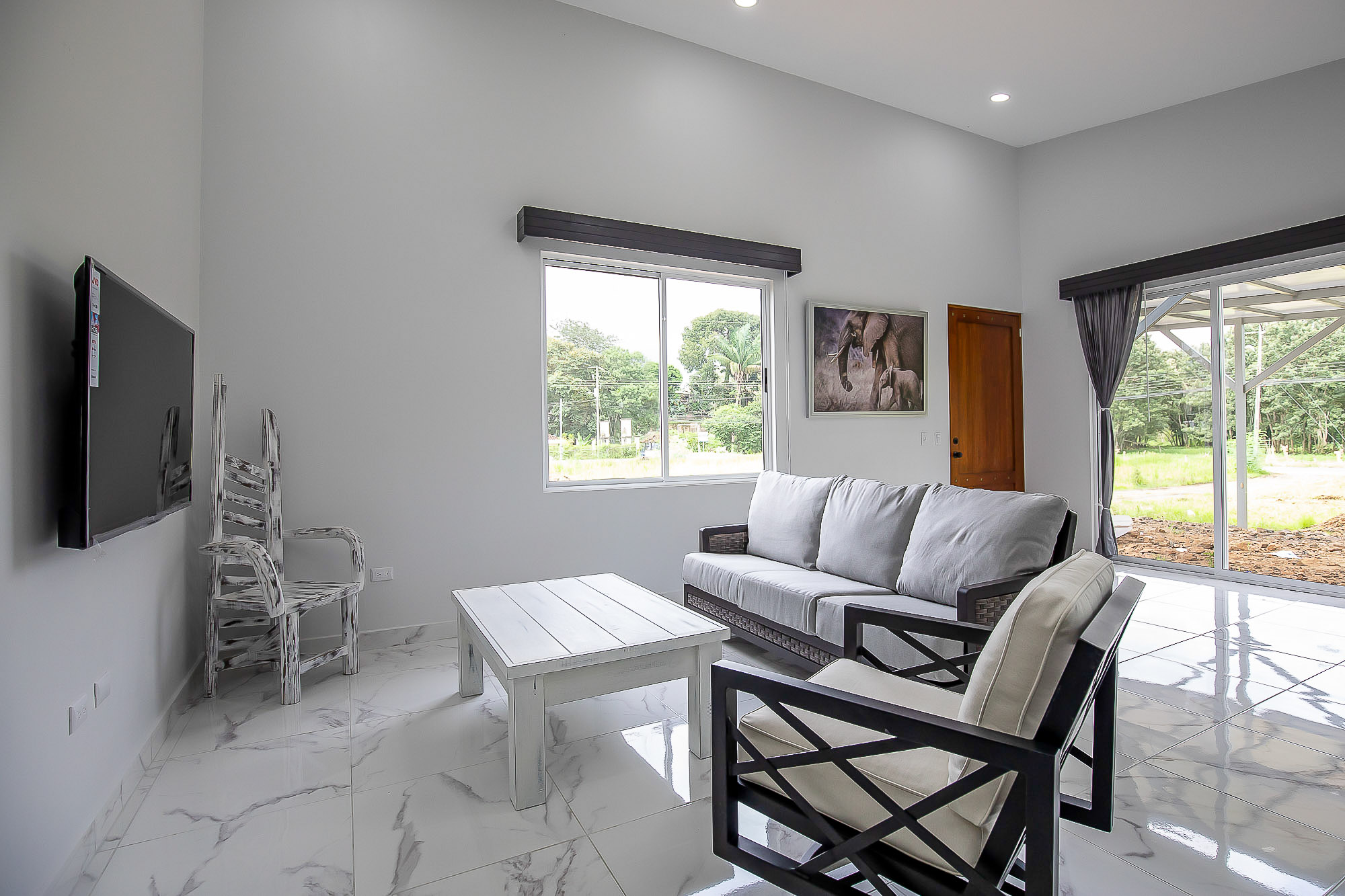 2 bed Single Family Homes For Sale in Manuel Antonio, Puntarenas - thumb 3