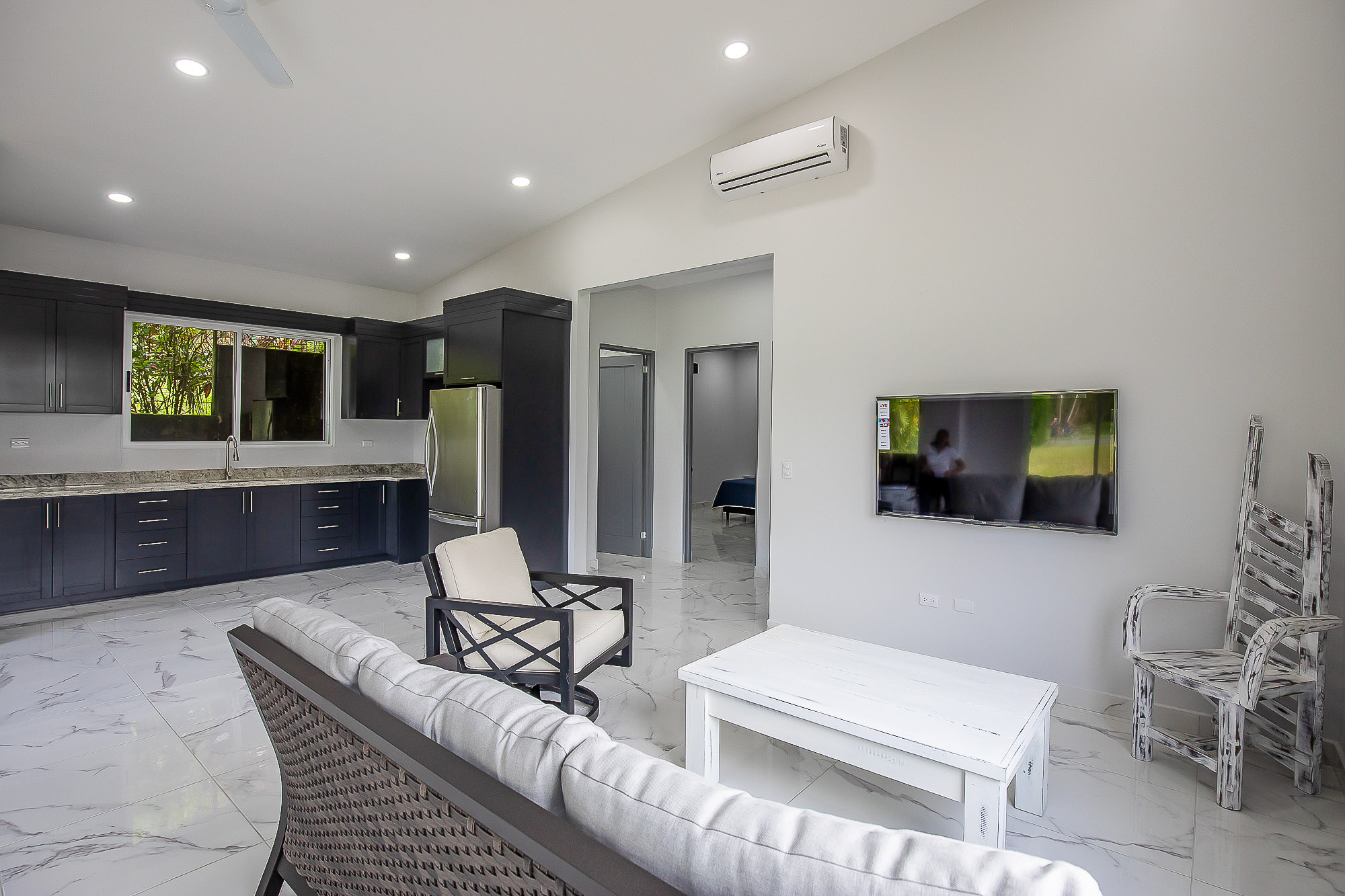 2 bed Single Family Homes For Sale in Manuel Antonio, Puntarenas - thumb 6