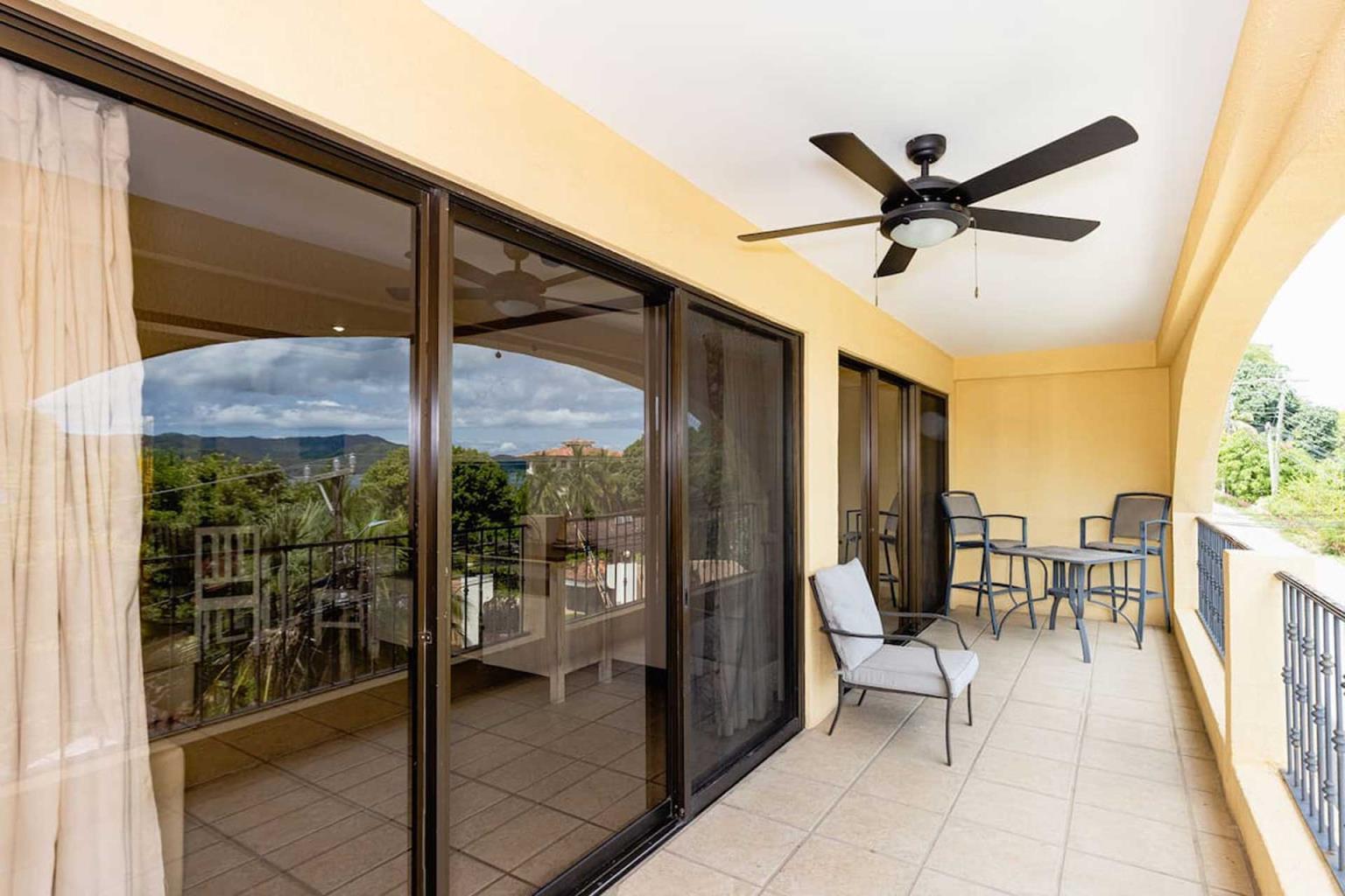 2 bed Condo For Sale in Playa Flamingo, Guanacaste - thumb 25