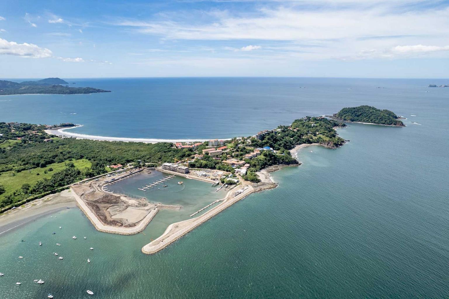 2 bed Condo For Sale in Playa Flamingo, Guanacaste - thumb 17