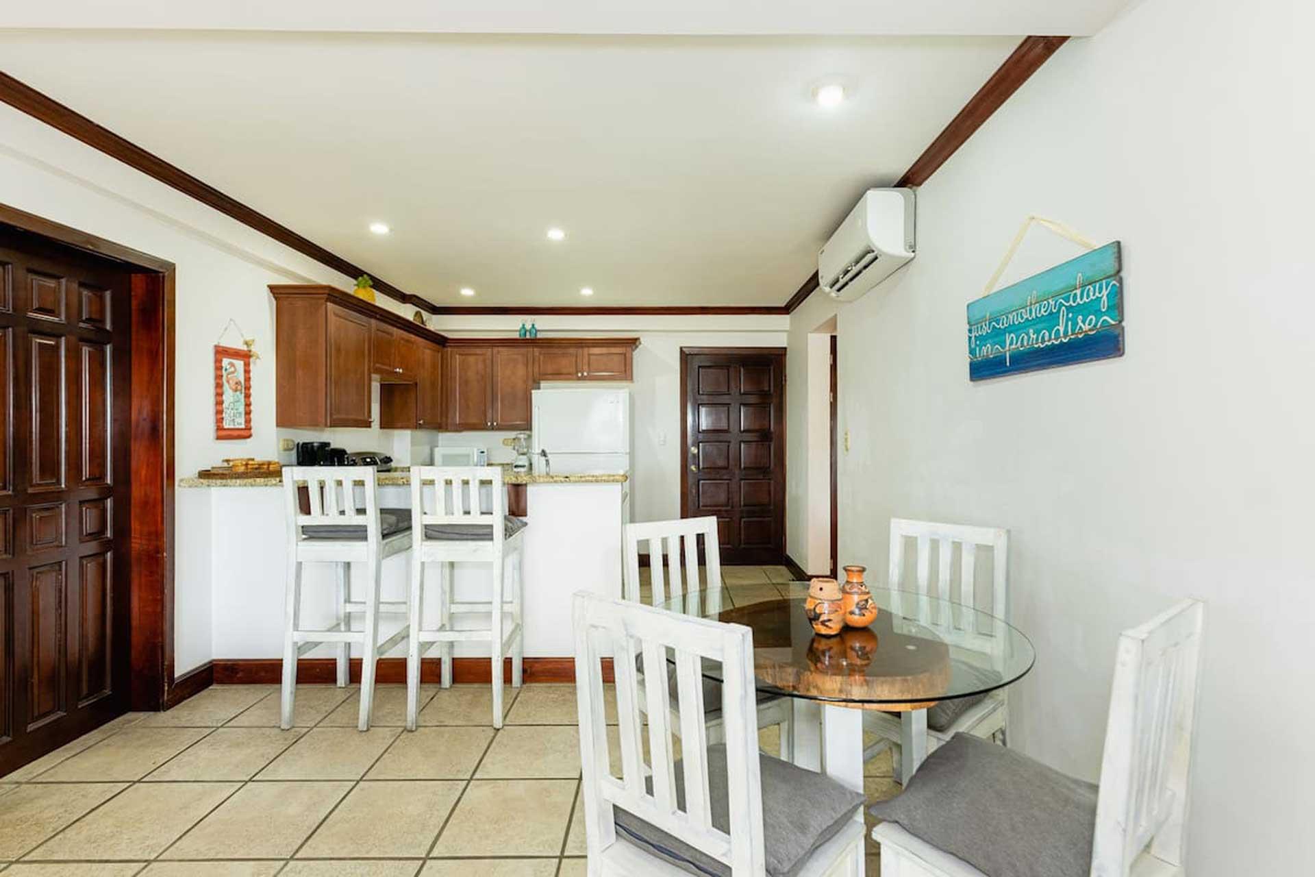 2 bed Condo For Sale in Playa Flamingo, Guanacaste - thumb 5