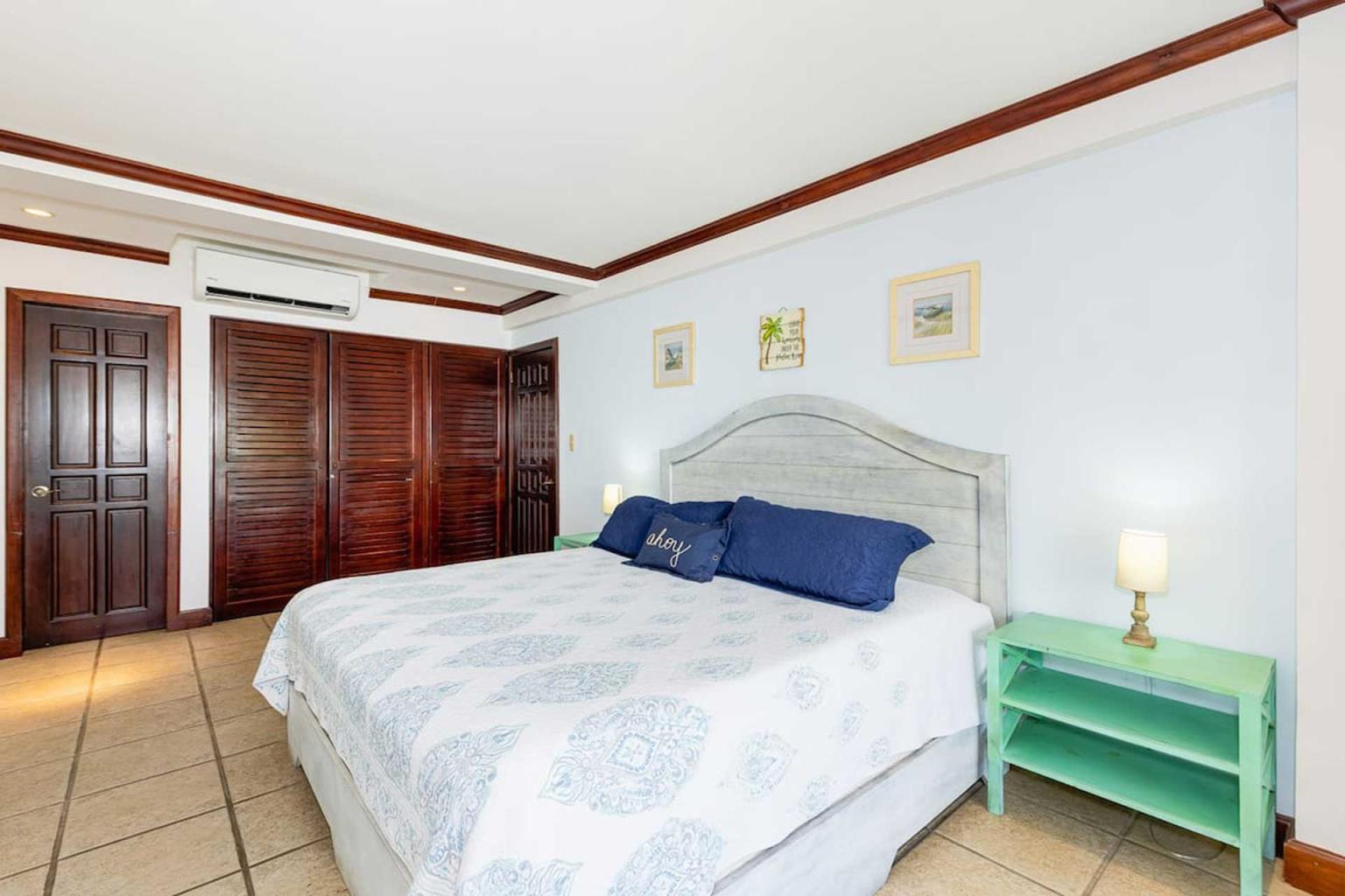 2 bed Condo For Sale in Playa Flamingo, Guanacaste - thumb 12