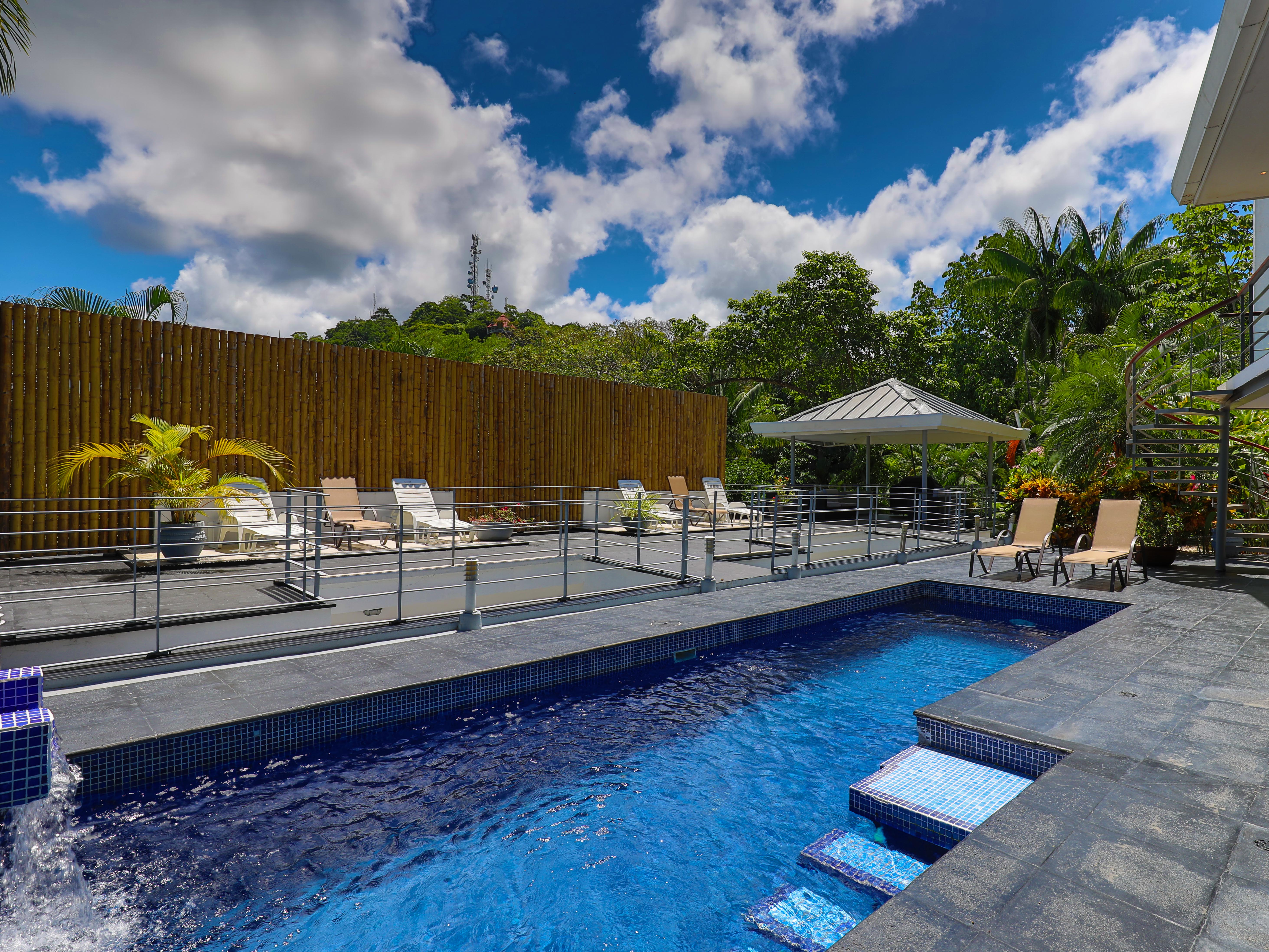 6 bed Single Family Homes For Sale in Manuel Antonio, Puntarenas - thumb 11