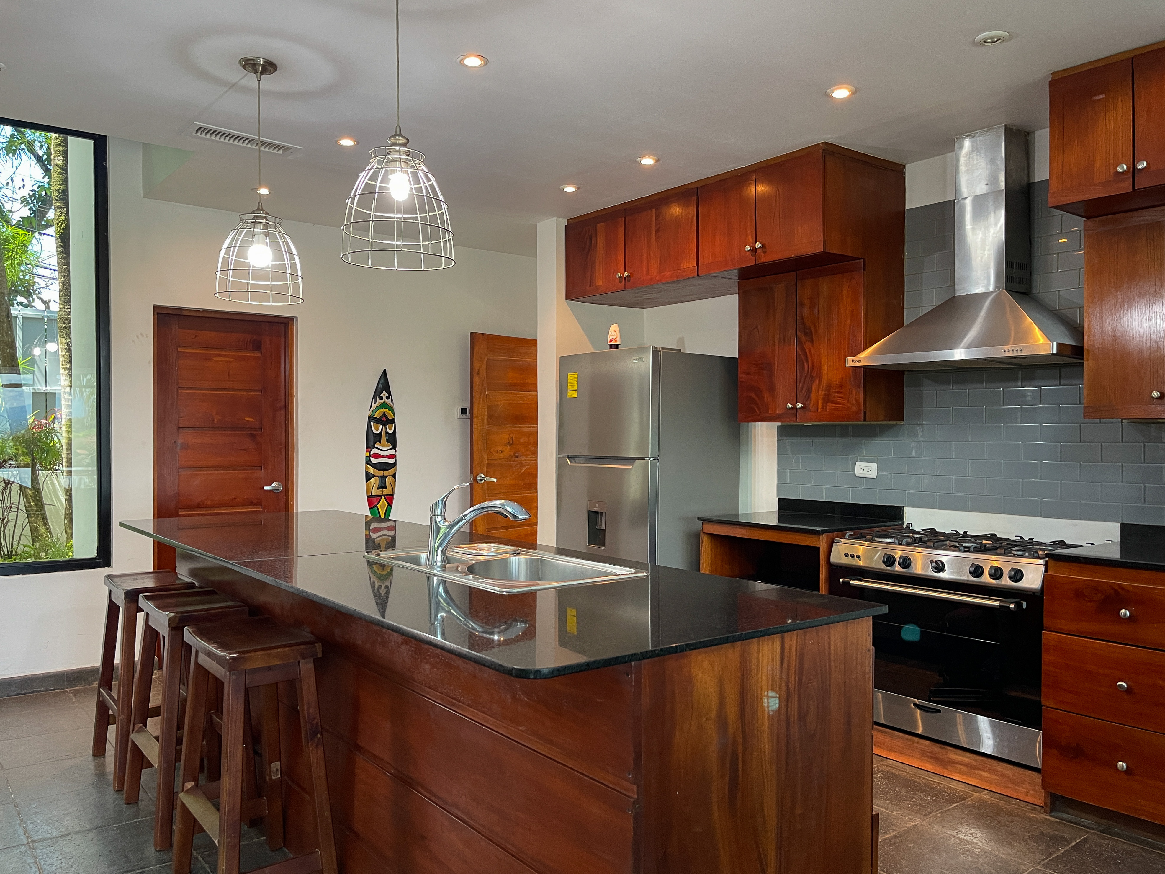 6 bed Single Family Homes For Sale in Manuel Antonio, Puntarenas - thumb 27