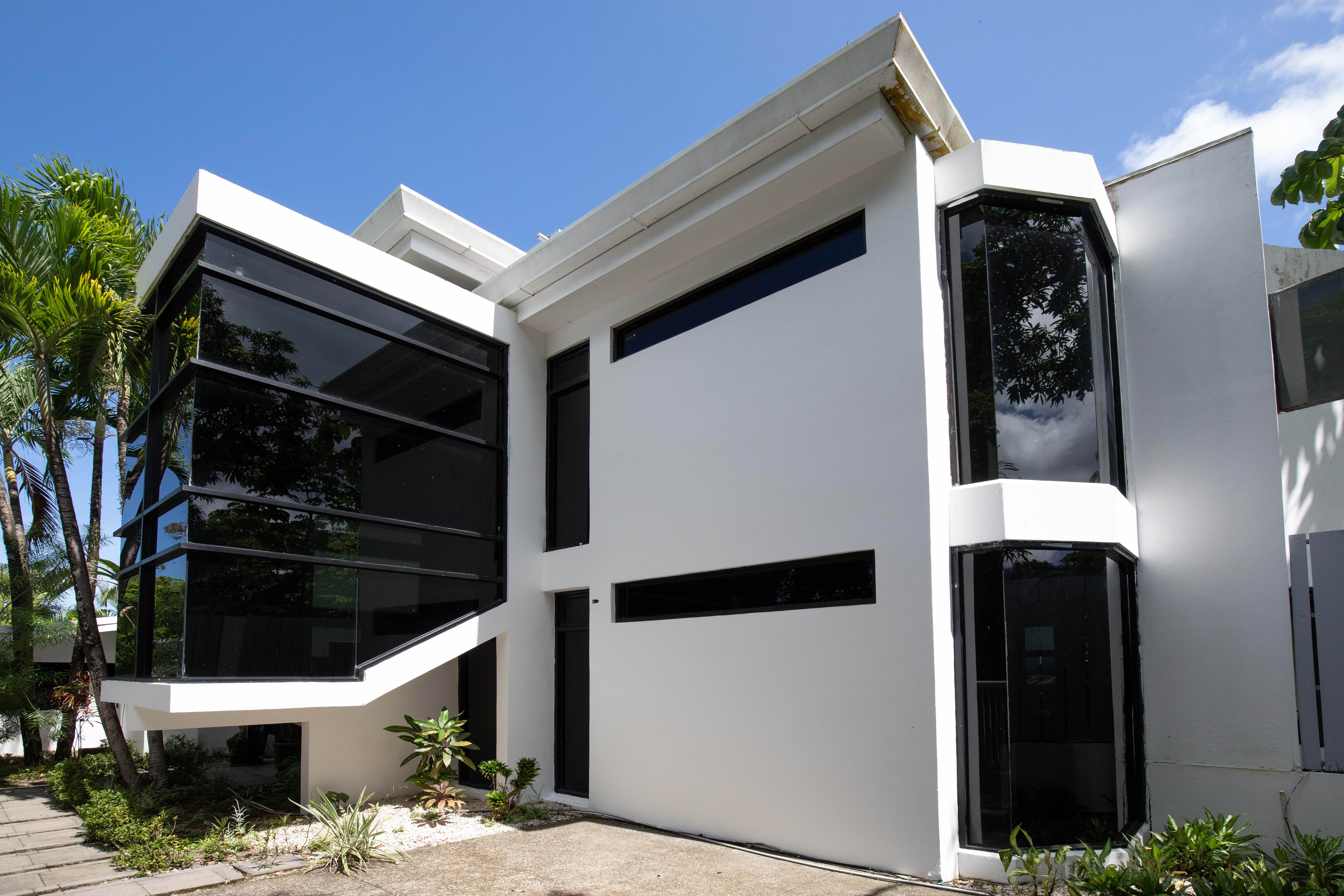 6 bed Single Family Homes For Sale in Manuel Antonio, Puntarenas - thumb 2