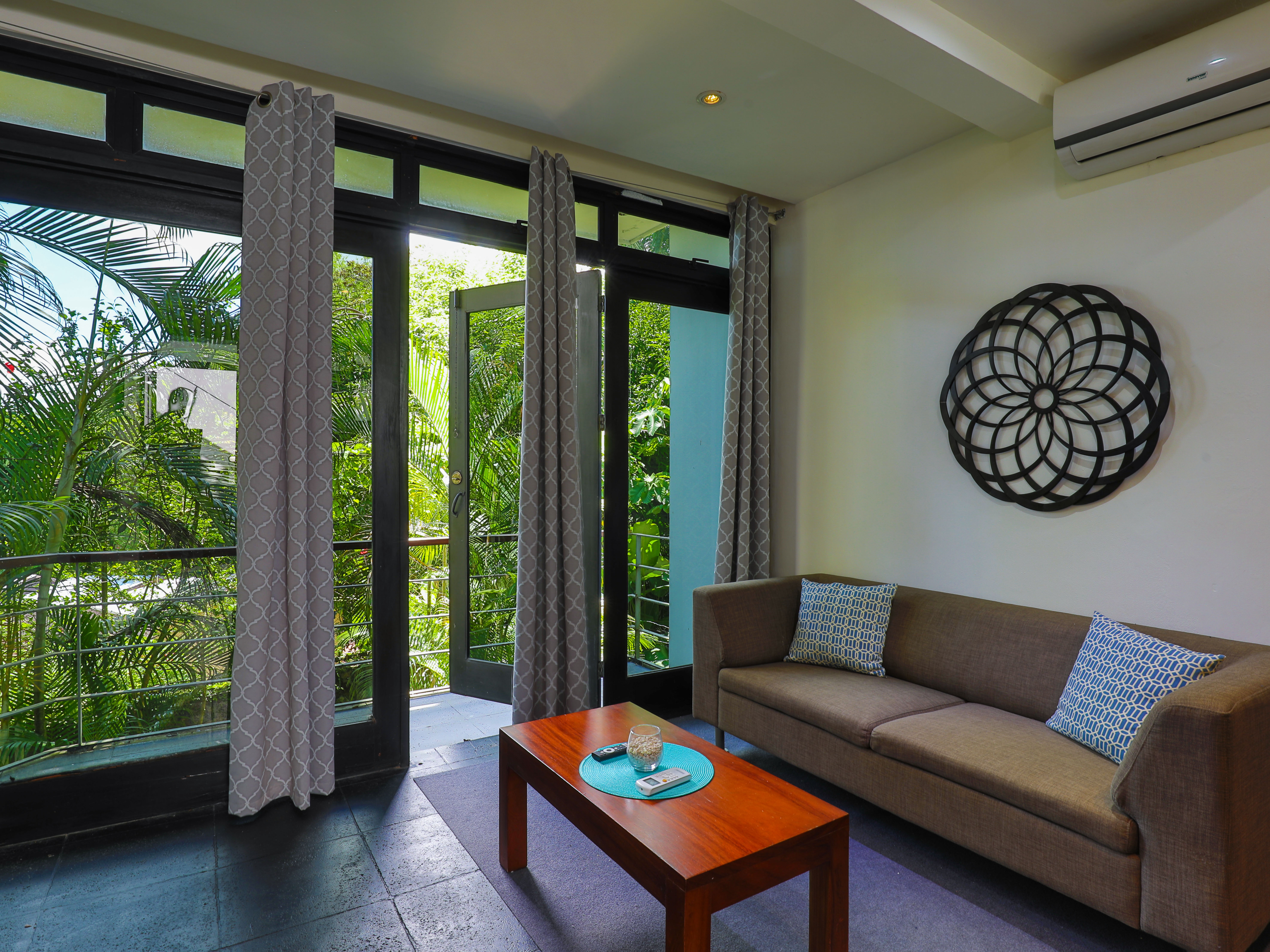 6 bed Single Family Homes For Sale in Manuel Antonio, Puntarenas - thumb 24