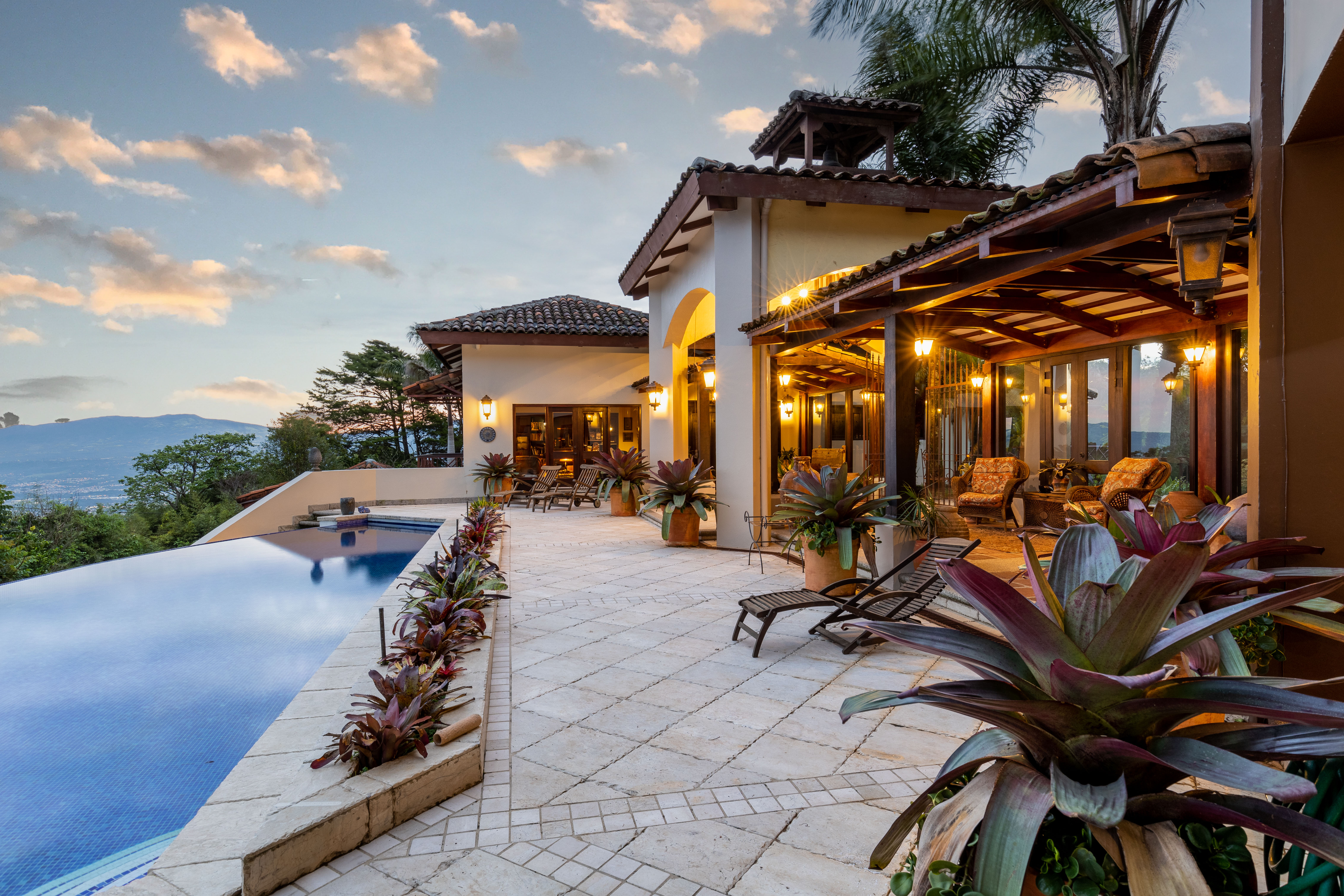 8 bed Single Family Homes For Sale in Escazu, San Jose - thumb 4