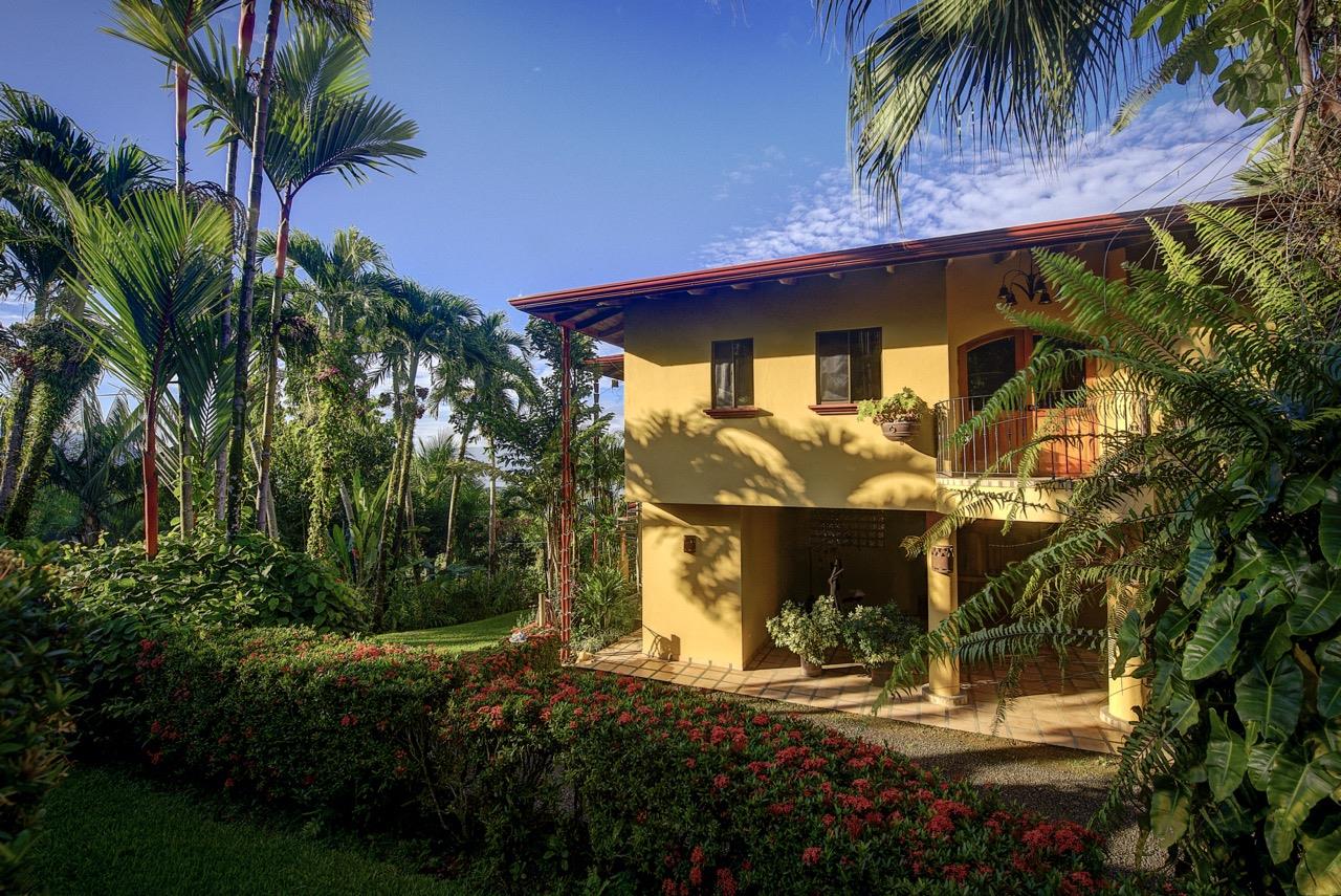 7 bed Single Family Homes For Sale in Dominical, Puntarenas - thumb 23