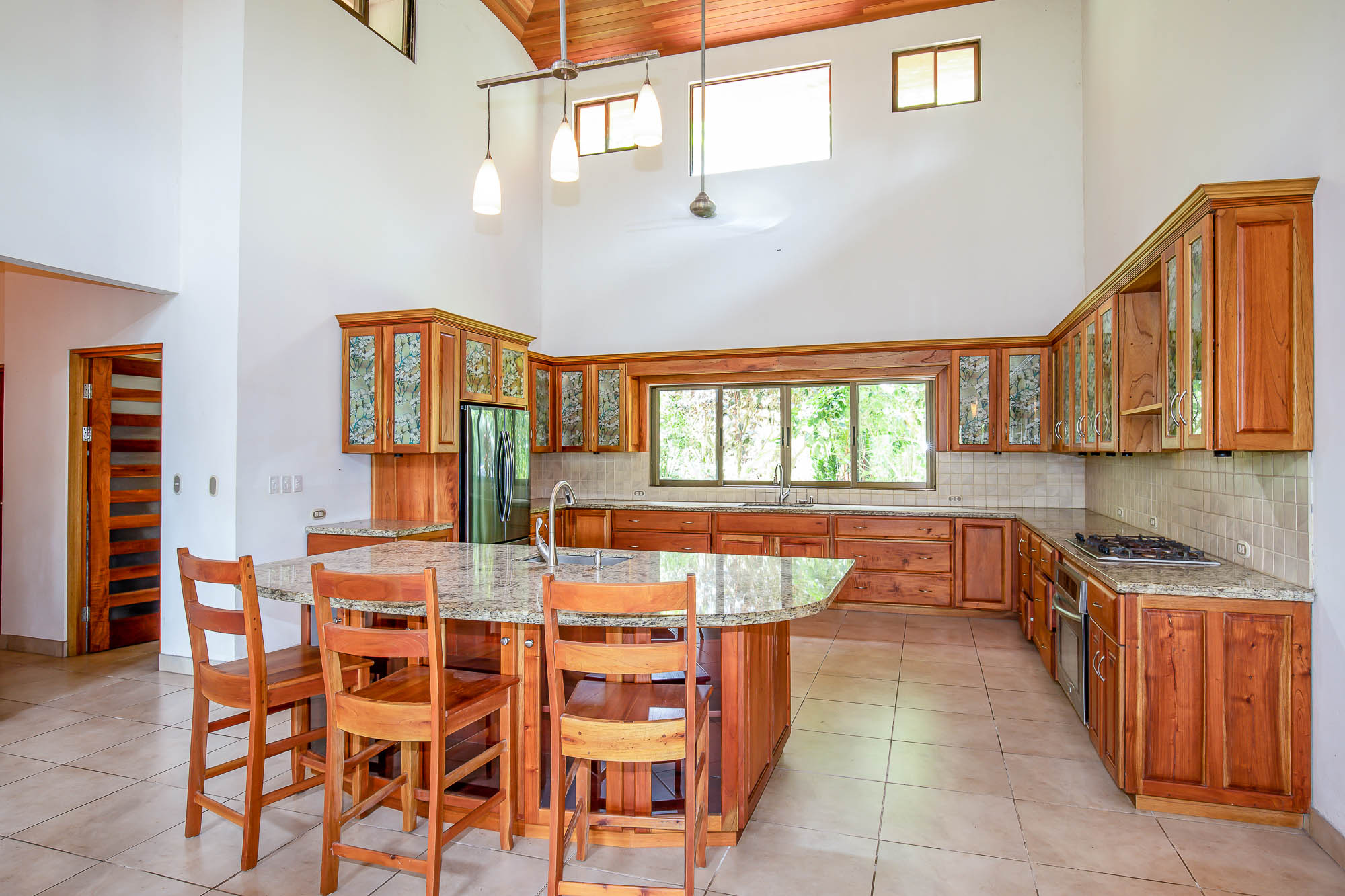 5 bed Single Family Homes For Sale in Tinamastes, San Jose - thumb 11