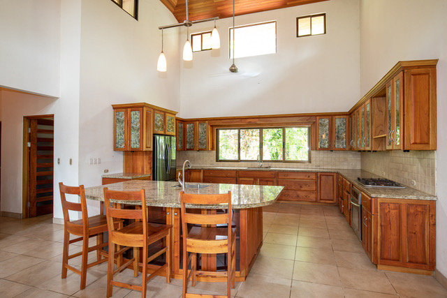 5 bed Single Family Homes For Sale in Tinamastes, San Jose - thumb 14