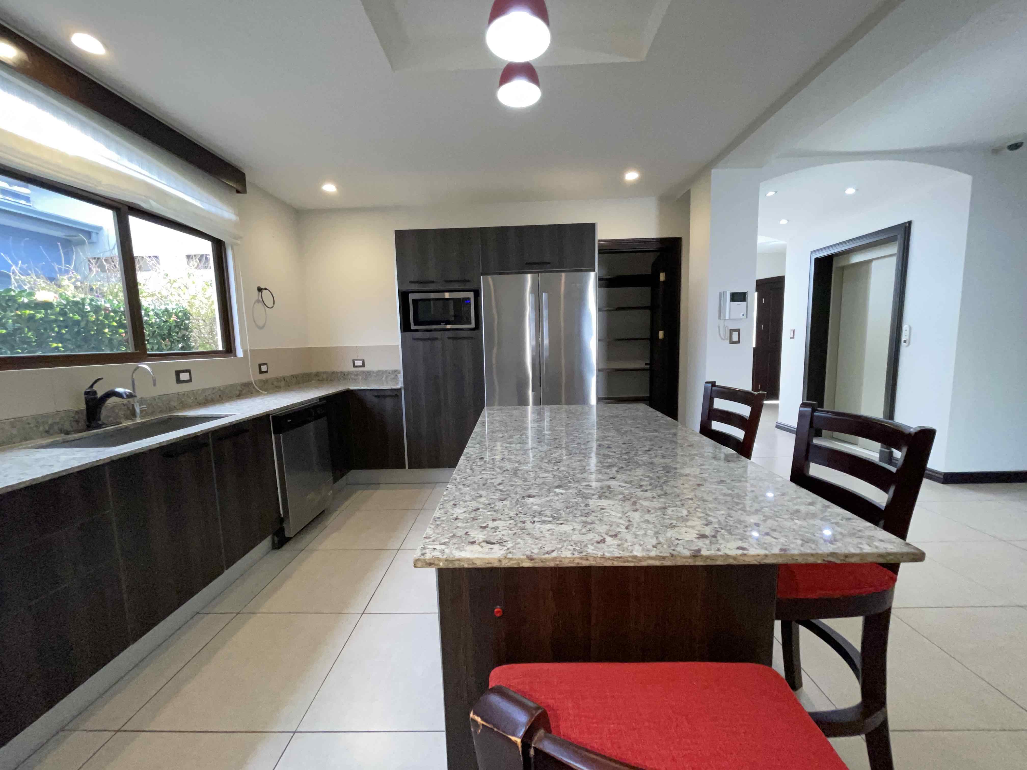 4 bed Single Family Homes For Sale in San Rafael, Heredia - thumb 5