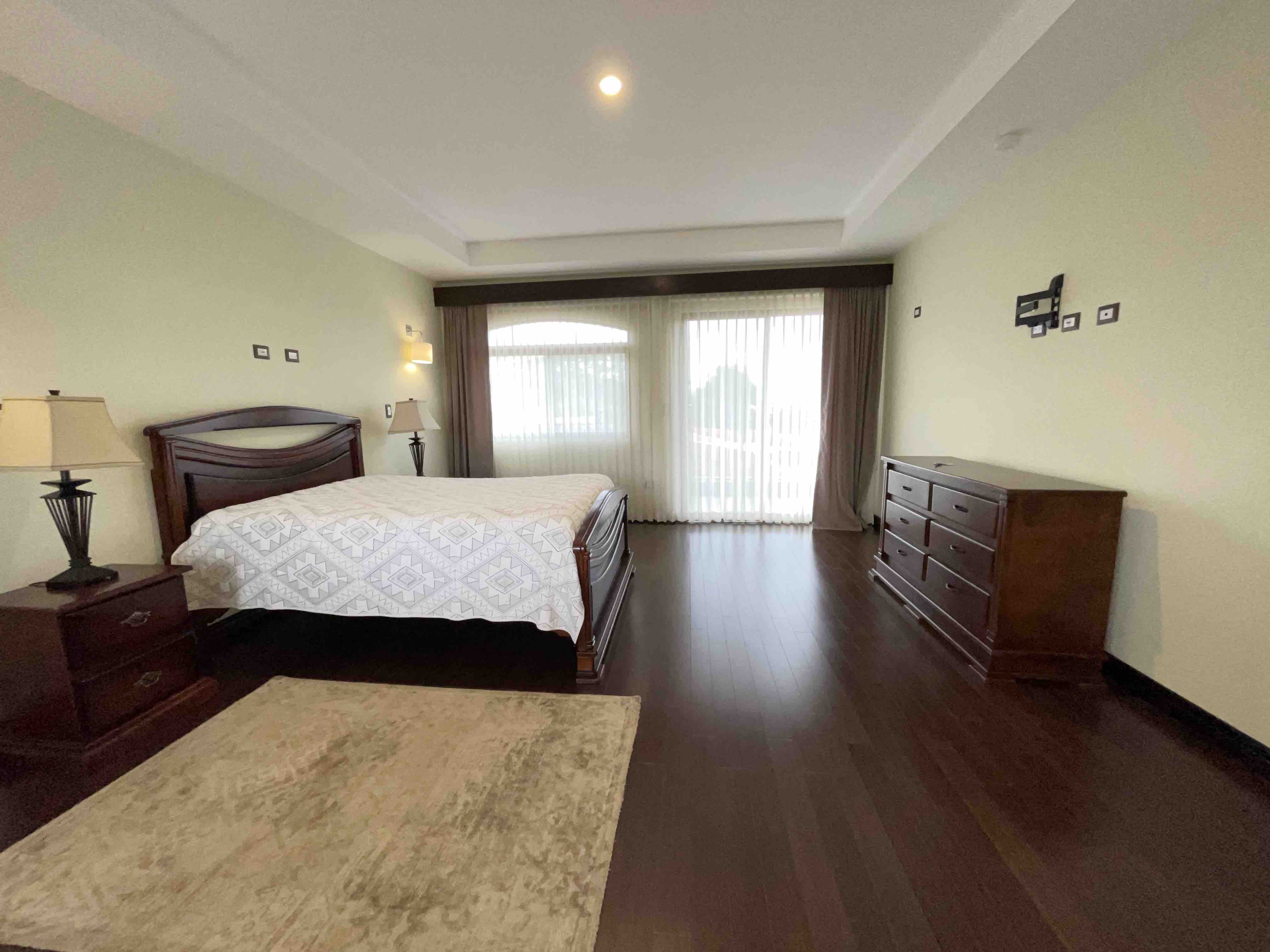 4 bed Single Family Homes For Sale in San Rafael, Heredia - thumb 12