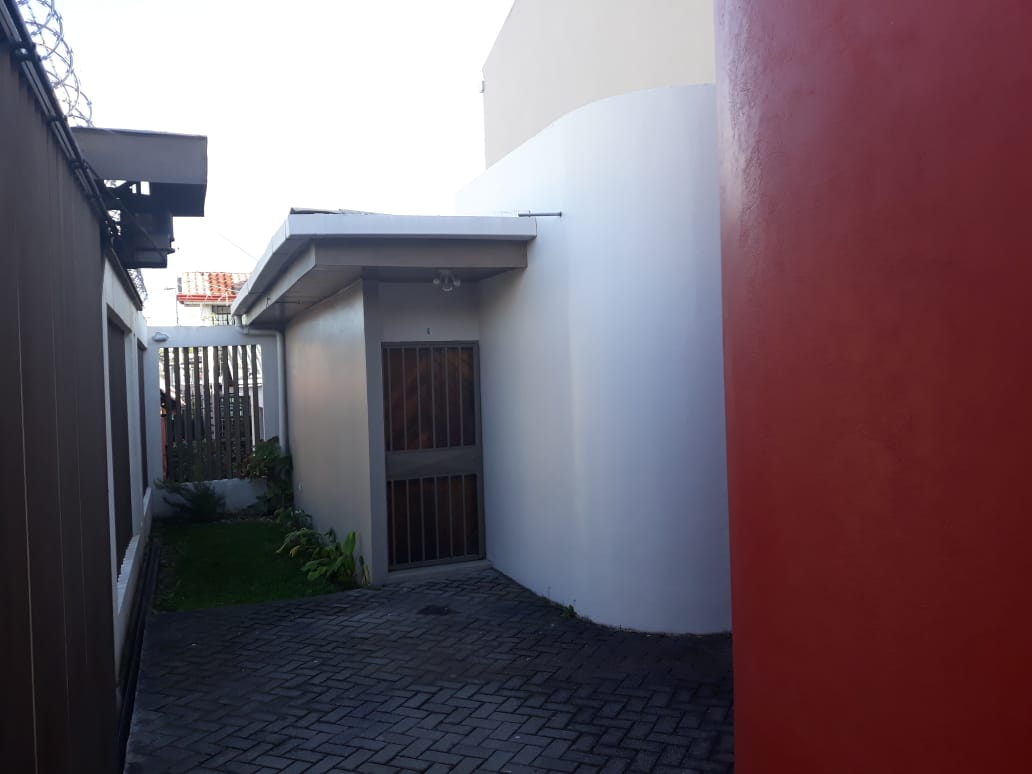 4 bed Single Family Homes For Sale in Moravia, San Jose - thumb 9