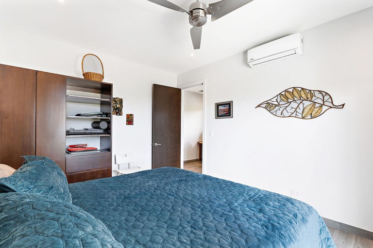 3 bed Single Family Homes For Sale in Playa Flamingo, Guanacaste - thumb 8