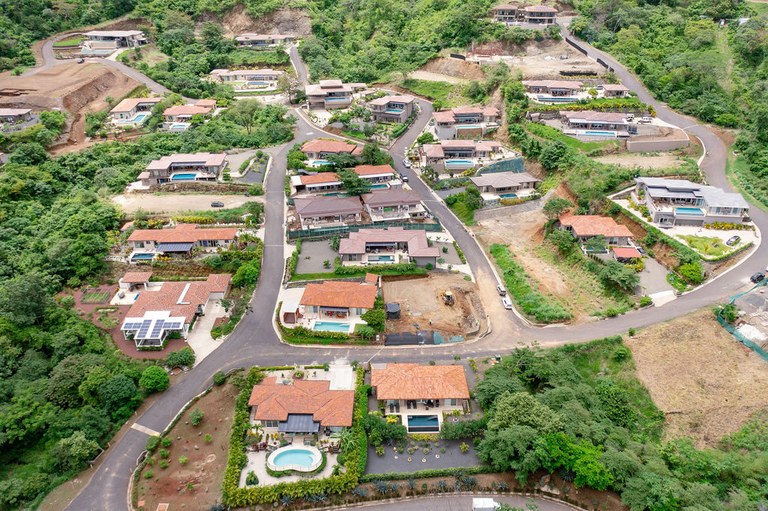 3 bed Single Family Homes For Sale in Playa Flamingo, Guanacaste - thumb 16