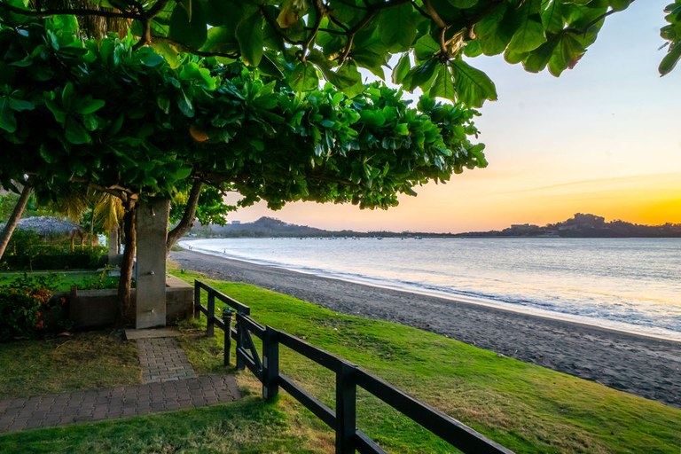 2 bed Condo For Sale in Playa Potrero, Guanacaste - thumb 24