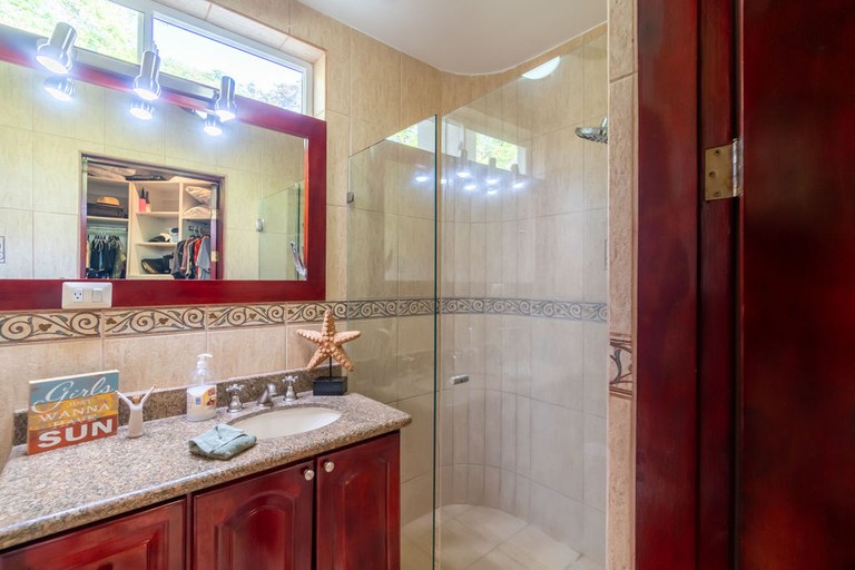 2 bed Condo For Sale in Playa Potrero, Guanacaste - thumb 13