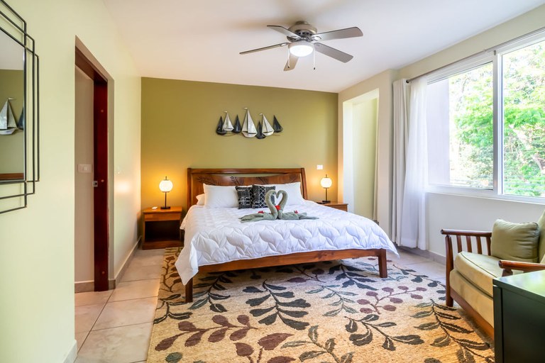 2 bed Condo For Sale in Playa Potrero, Guanacaste - thumb 4