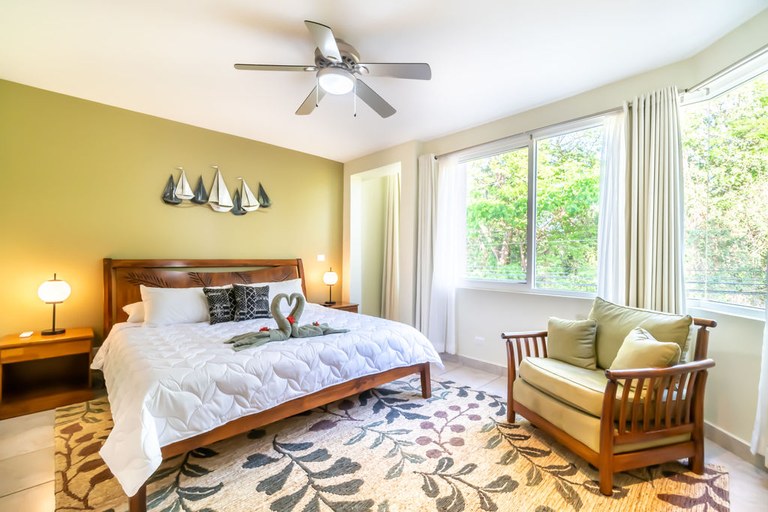 2 bed Condo For Sale in Playa Potrero, Guanacaste - thumb 3