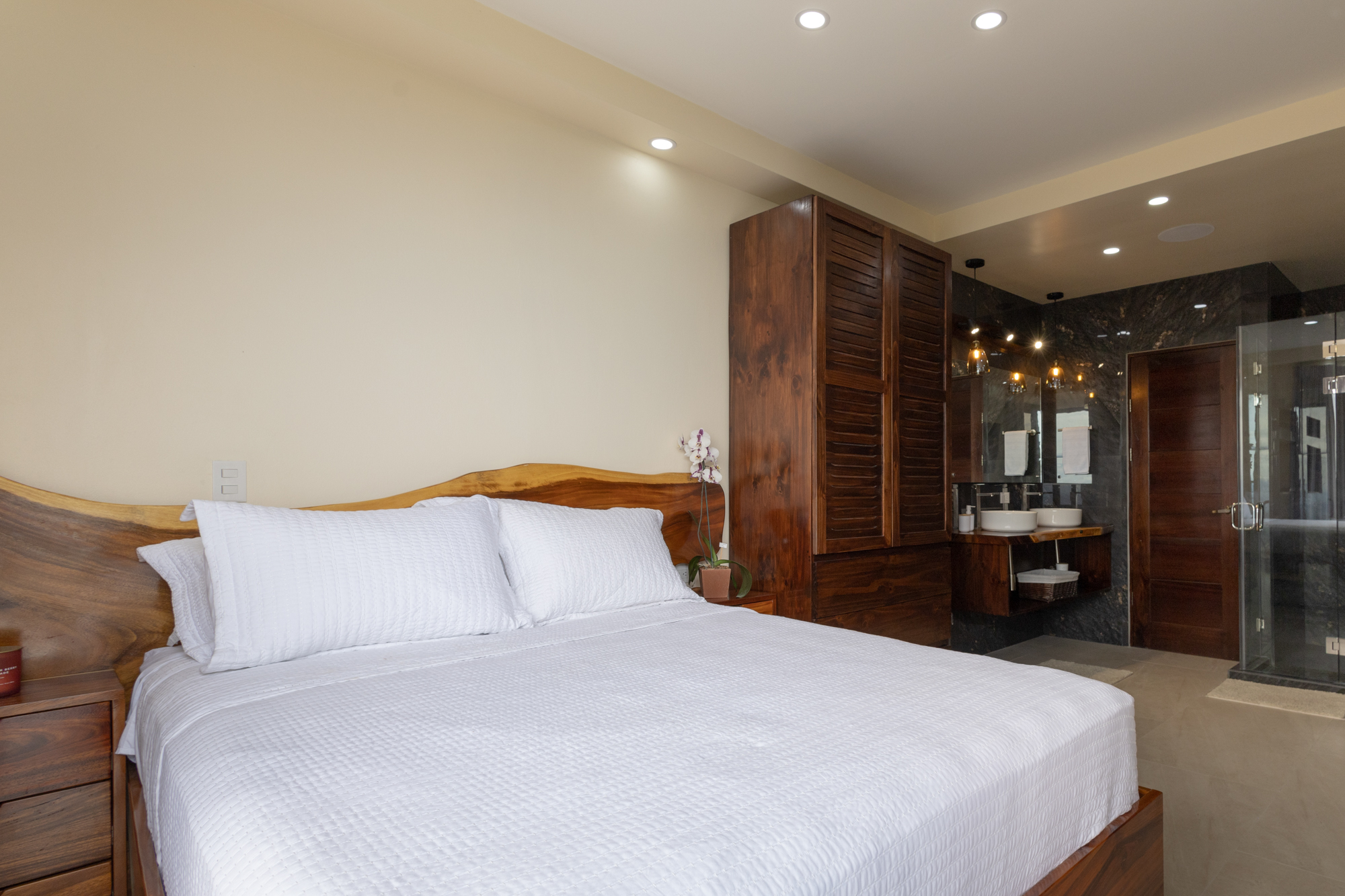 4 bed Single Family Homes For Sale in Jaco, Puntarenas - thumb 26