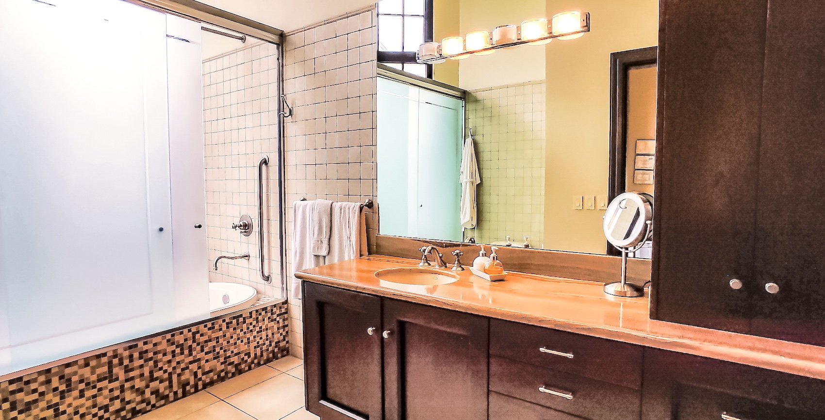 5 bed Single Family Homes For Sale in Santa Ana, San Jose - thumb 25