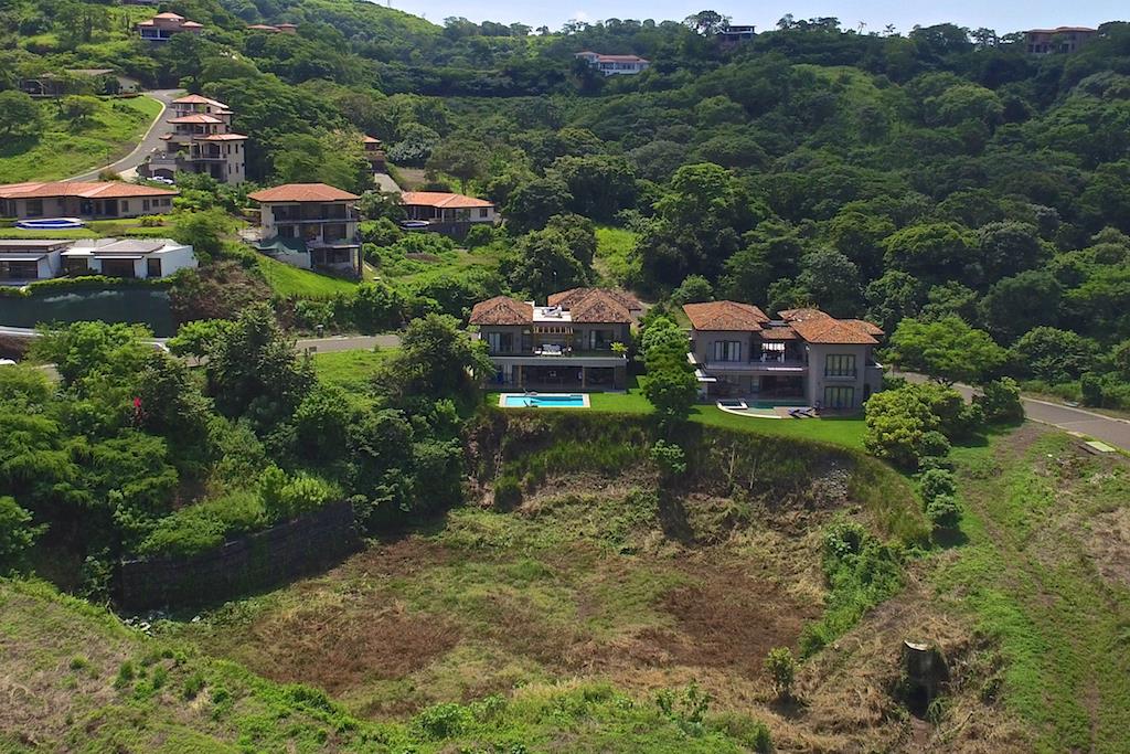 4 bed Single Family Homes For Sale in Playas Del Coco, Guanacaste - thumb 16