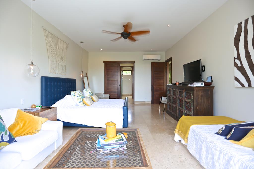 4 bed Single Family Homes For Sale in Playas Del Coco, Guanacaste - thumb 11