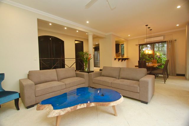 4 bed Single Family Homes For Sale in Tamarindo, Guanacaste - thumb 9