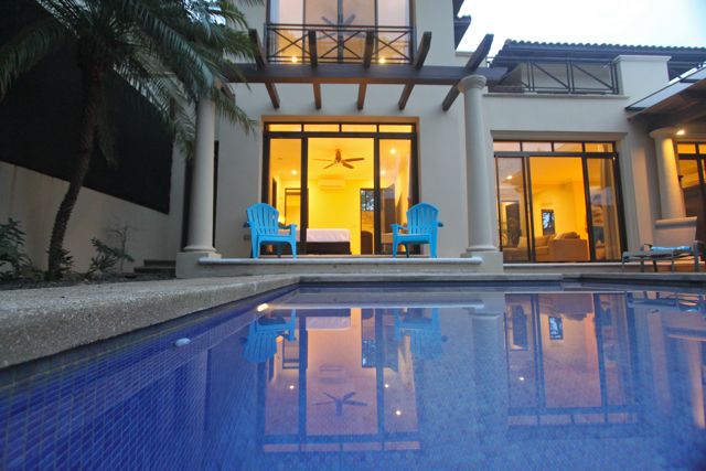 4 bed Single Family Homes For Sale in Tamarindo, Guanacaste - thumb 24