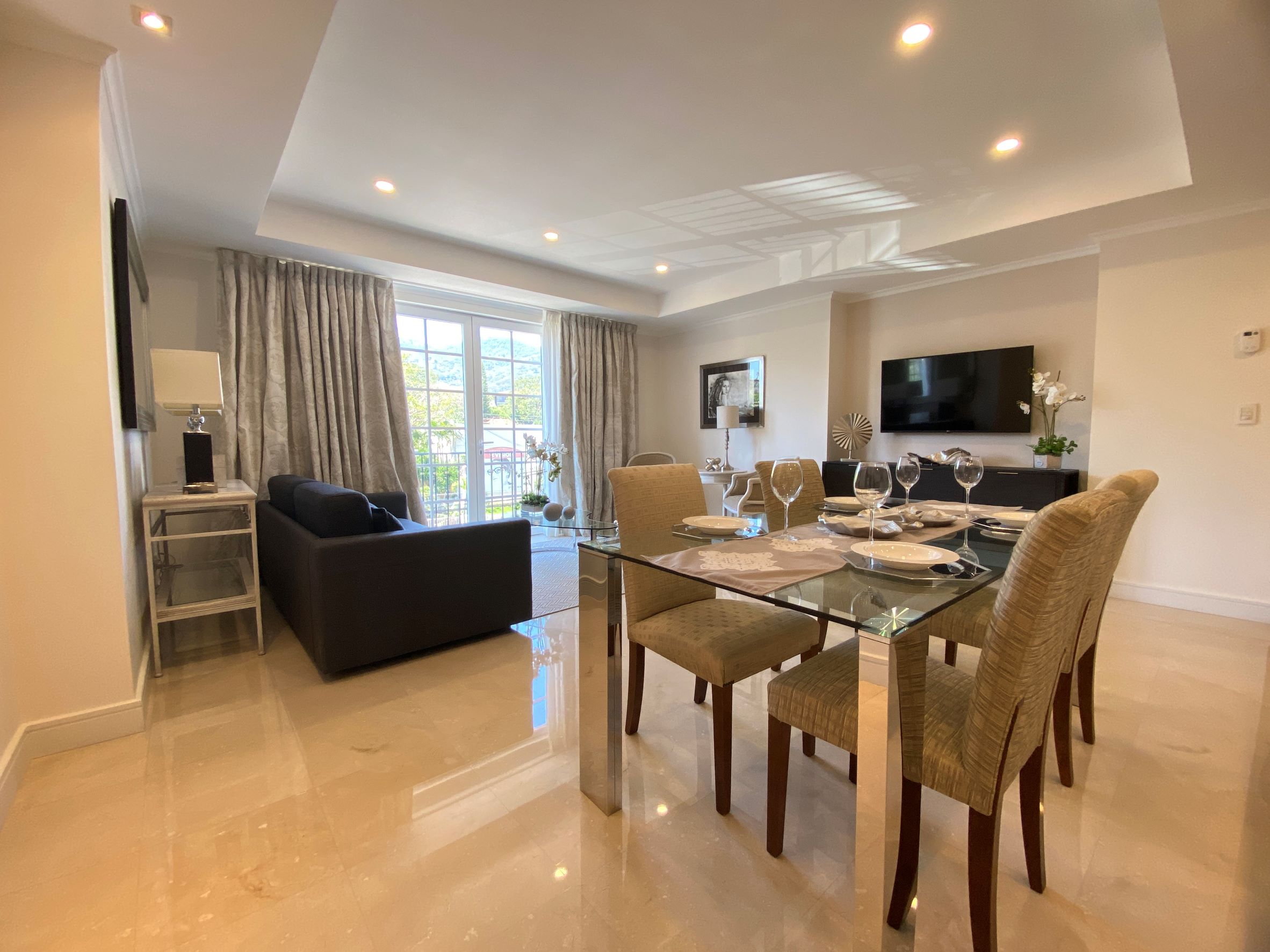 2 bed Apartment For Sale in Escazu, San Jose - thumb 4